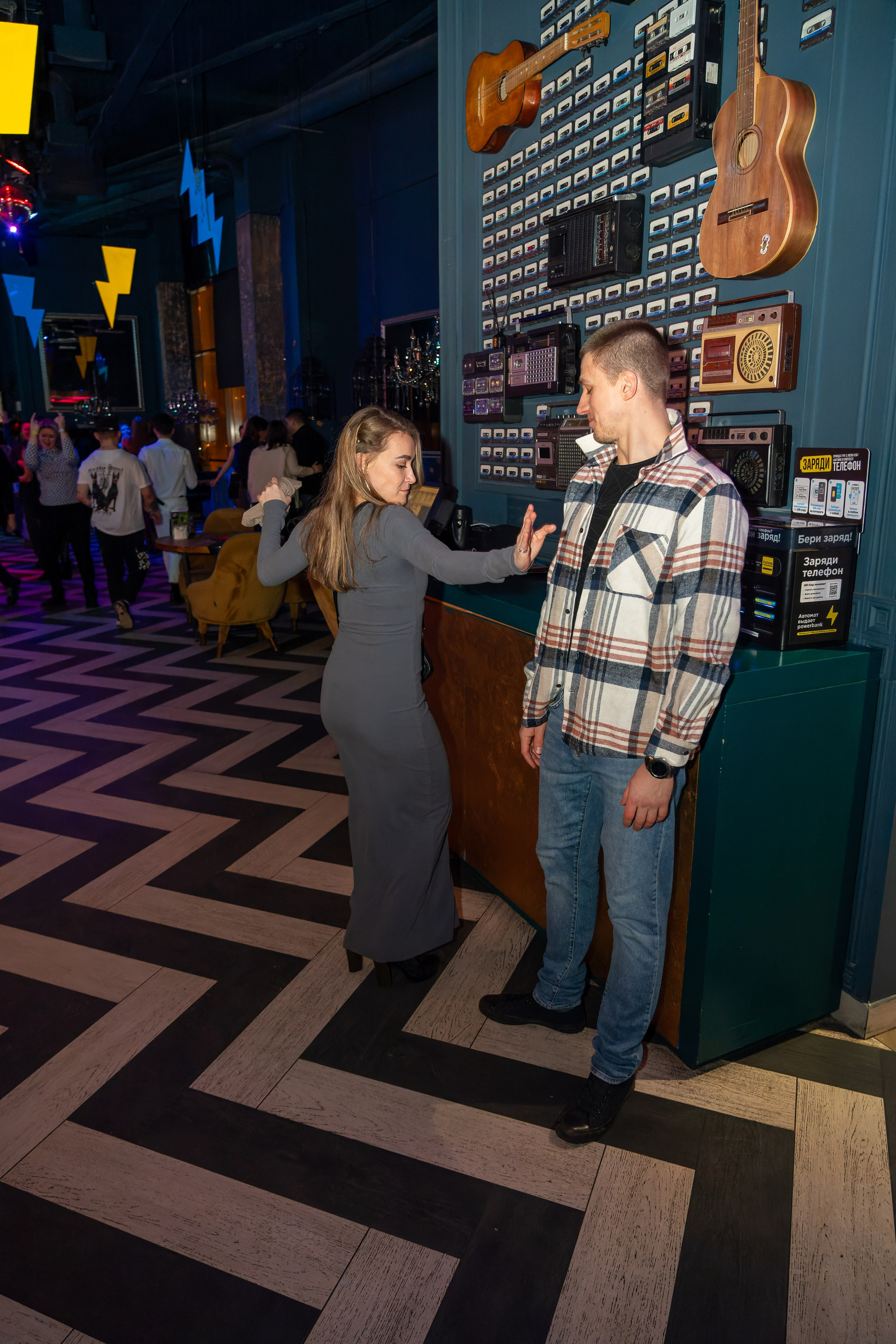 Съёмка мероприятия в баре Руки вверх. «Студия DRONAVT`s» — видеосъёмка и фотография г. Москва