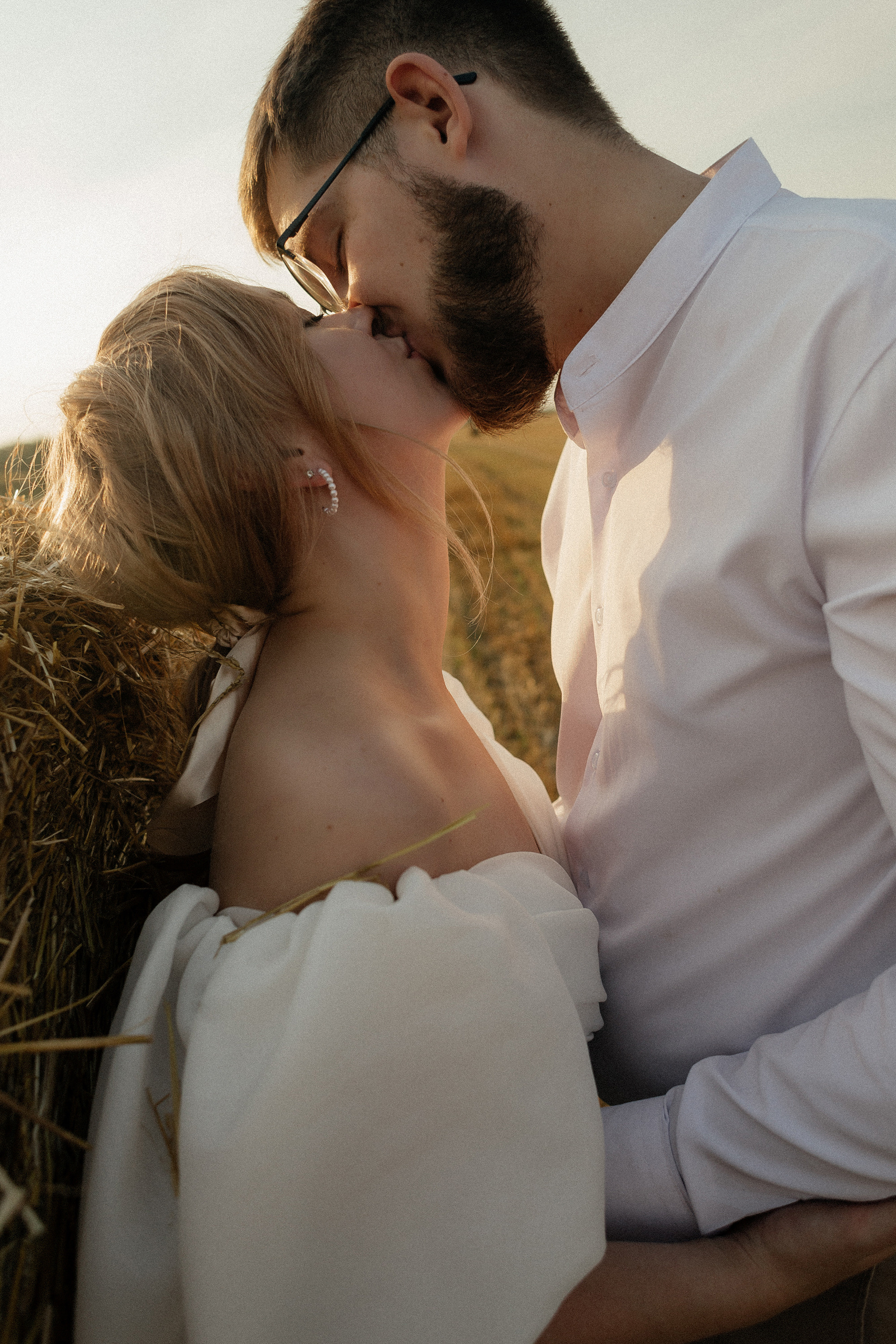 Лайфстайл свадебная фотосессия - путешествие к Горьковскому морю. Свадебный фотограф в Нижнем Новгороде Генеральская Ира