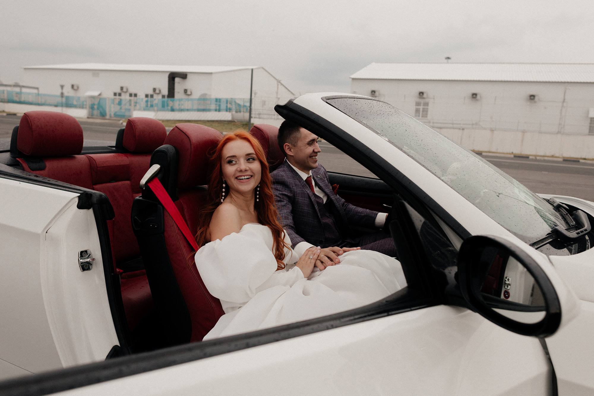 Прогулка на кабриолете Ульяна и Миша. Свадебный фотограф в Нижнем Новгороде Генеральская Ира