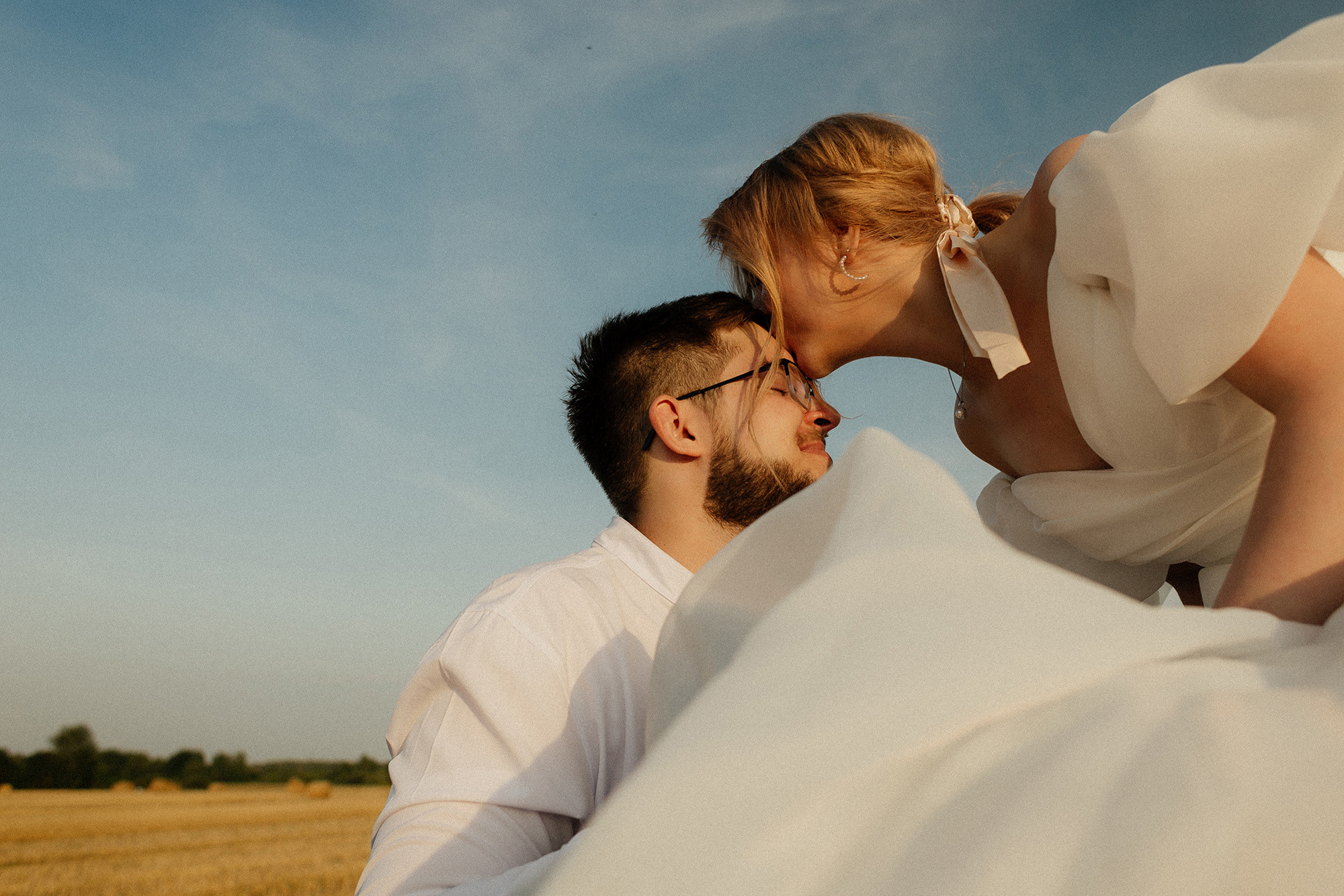 Лайфстайл свадебная фотосессия - путешествие к Горьковскому морю. Свадебный фотограф в Нижнем Новгороде Генеральская Ира