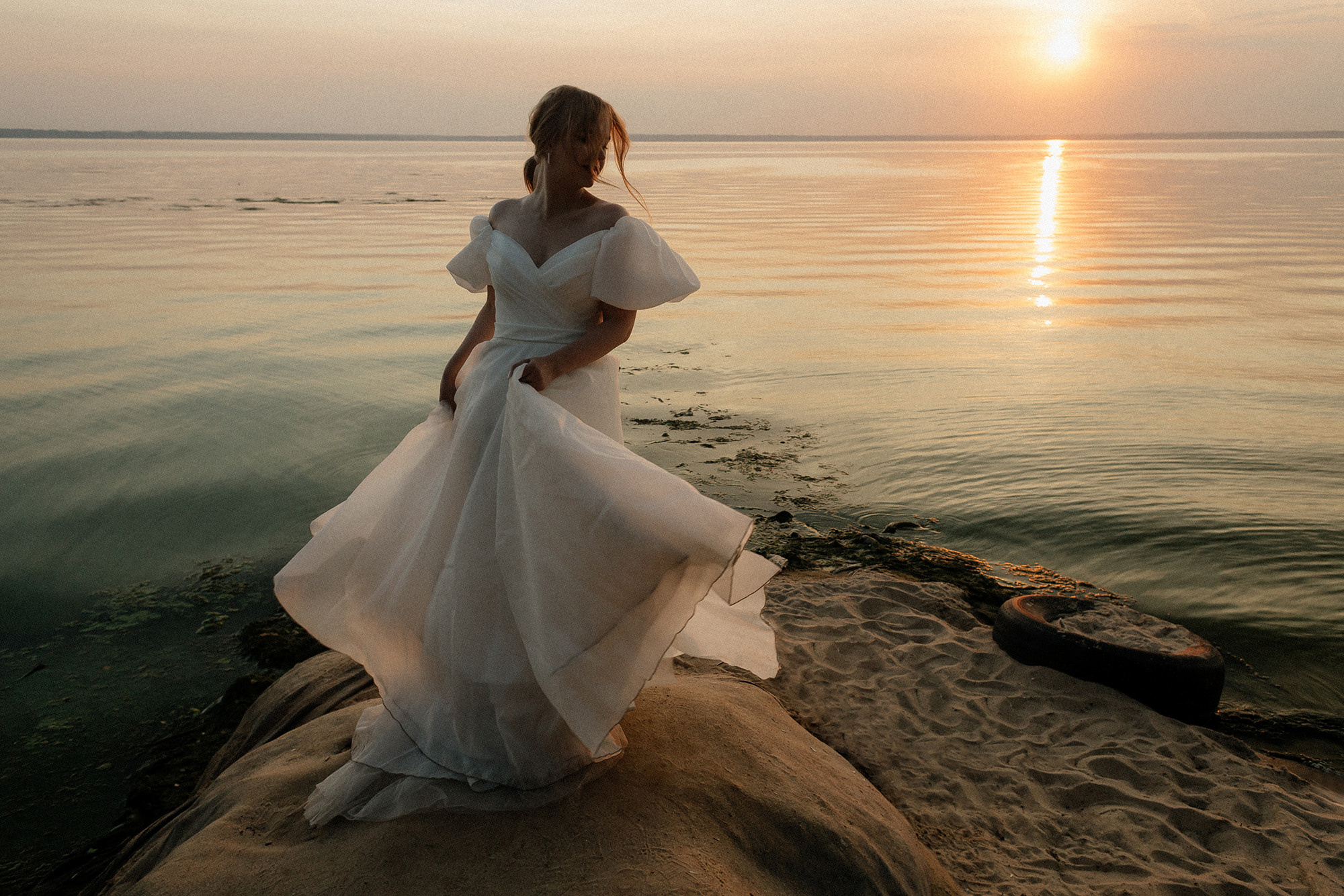 Лайфстайл свадебная фотосессия - путешествие к Горьковскому морю. Свадебный фотограф в Нижнем Новгороде Генеральская Ира