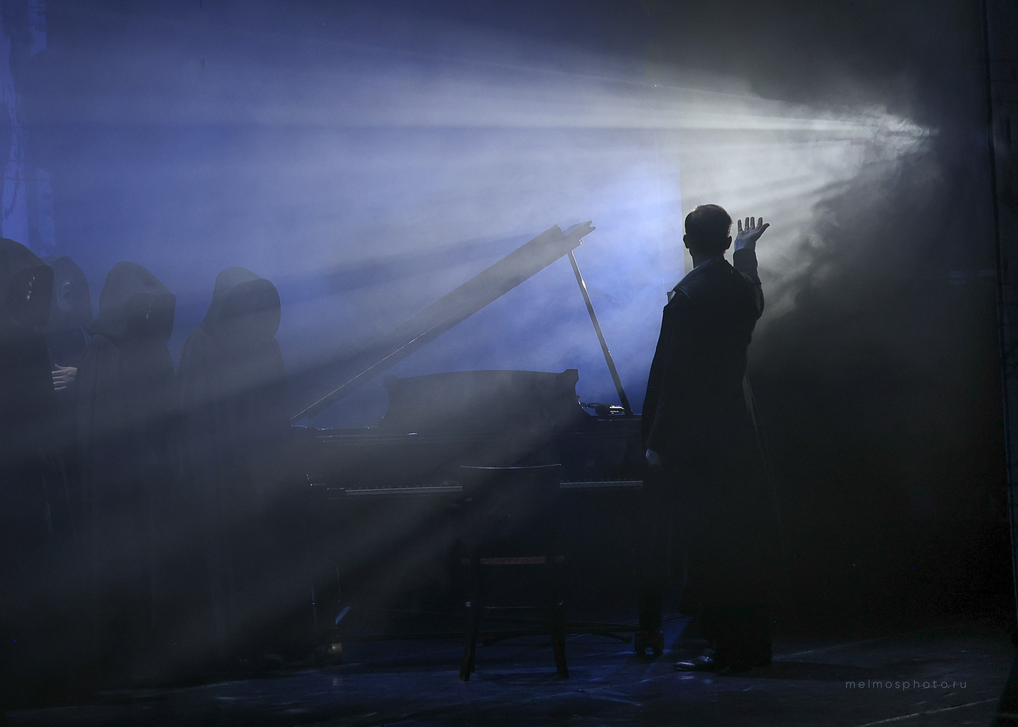 Моцарт и Сальери. МОСКОНЦЕРТ. Reportage, architectural, fine art photographer Lena Melnikova in Moscow