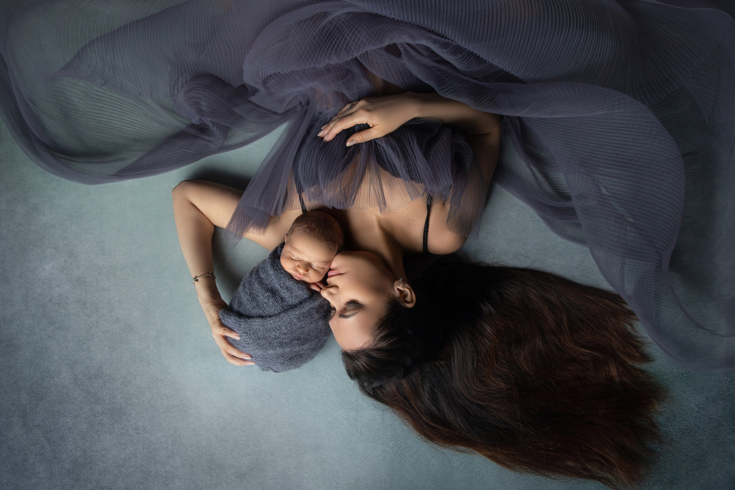 Gray. Фотограф новорожденных, семейный фотограф в Санкт-Петербурге