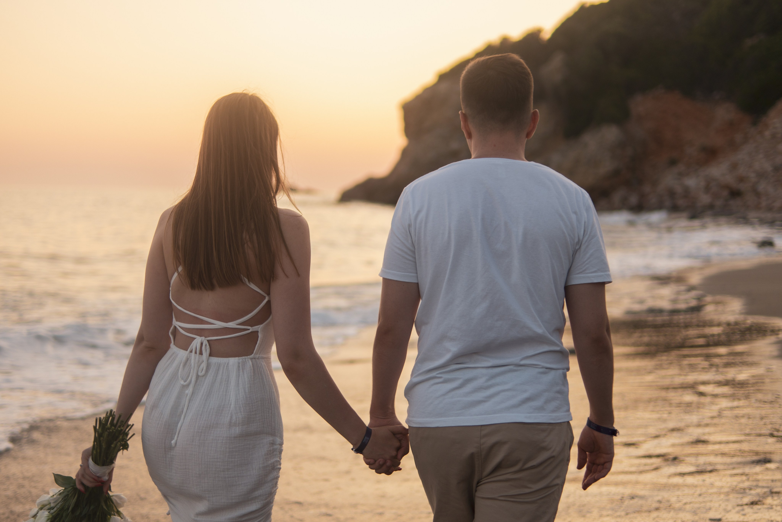 фотограф на отдых в Алании, фотограф на отдых в Аланье, фотосессия на двоих в Алании, фотосессия на двоих в Аланье, love story на скале с видом на море в Алании, love story на скале с видом на море в Аланье