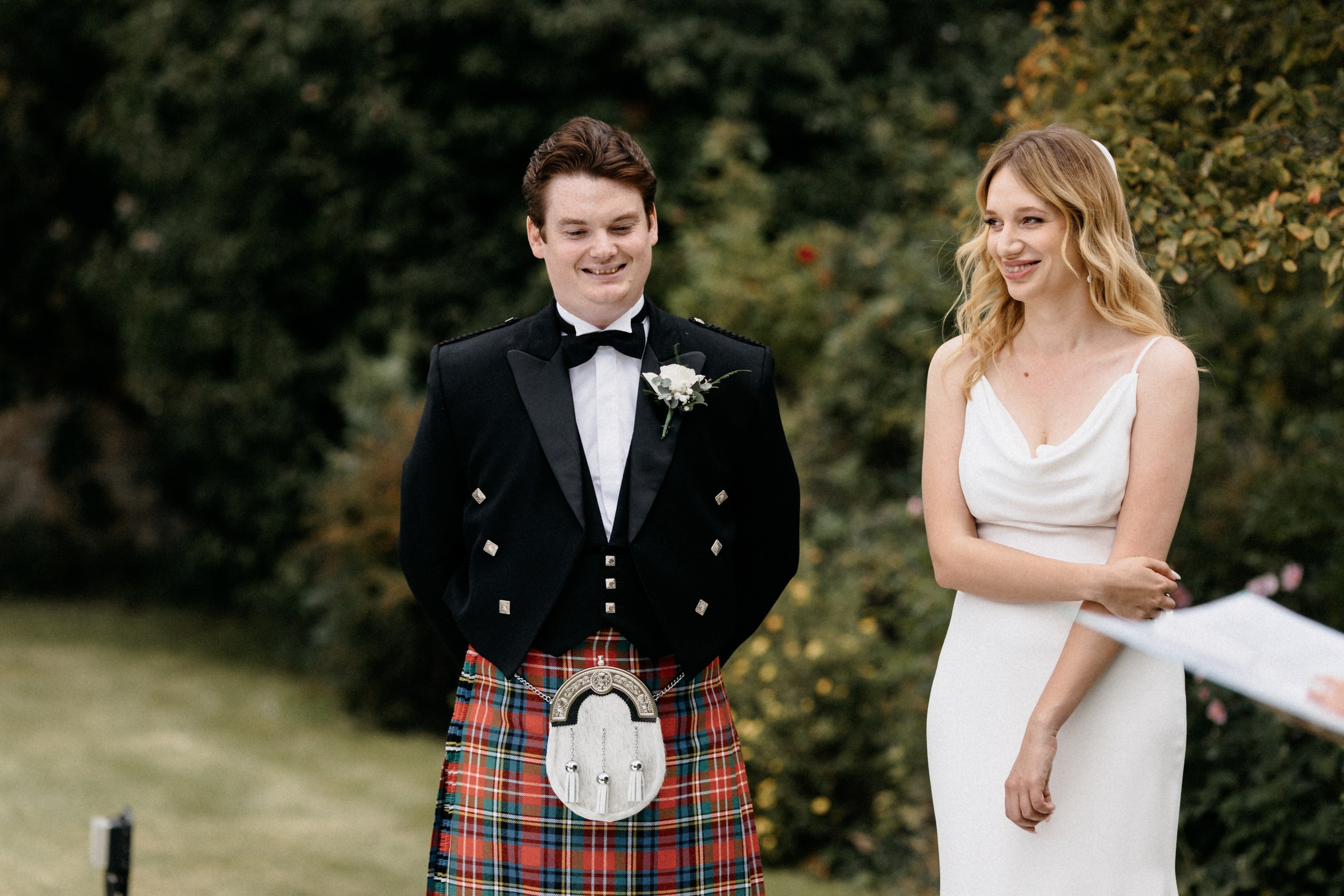 Ana & Tom Wedding at Notley Abbey. Moments Catchers — Wedding Photography & Video Duo in London