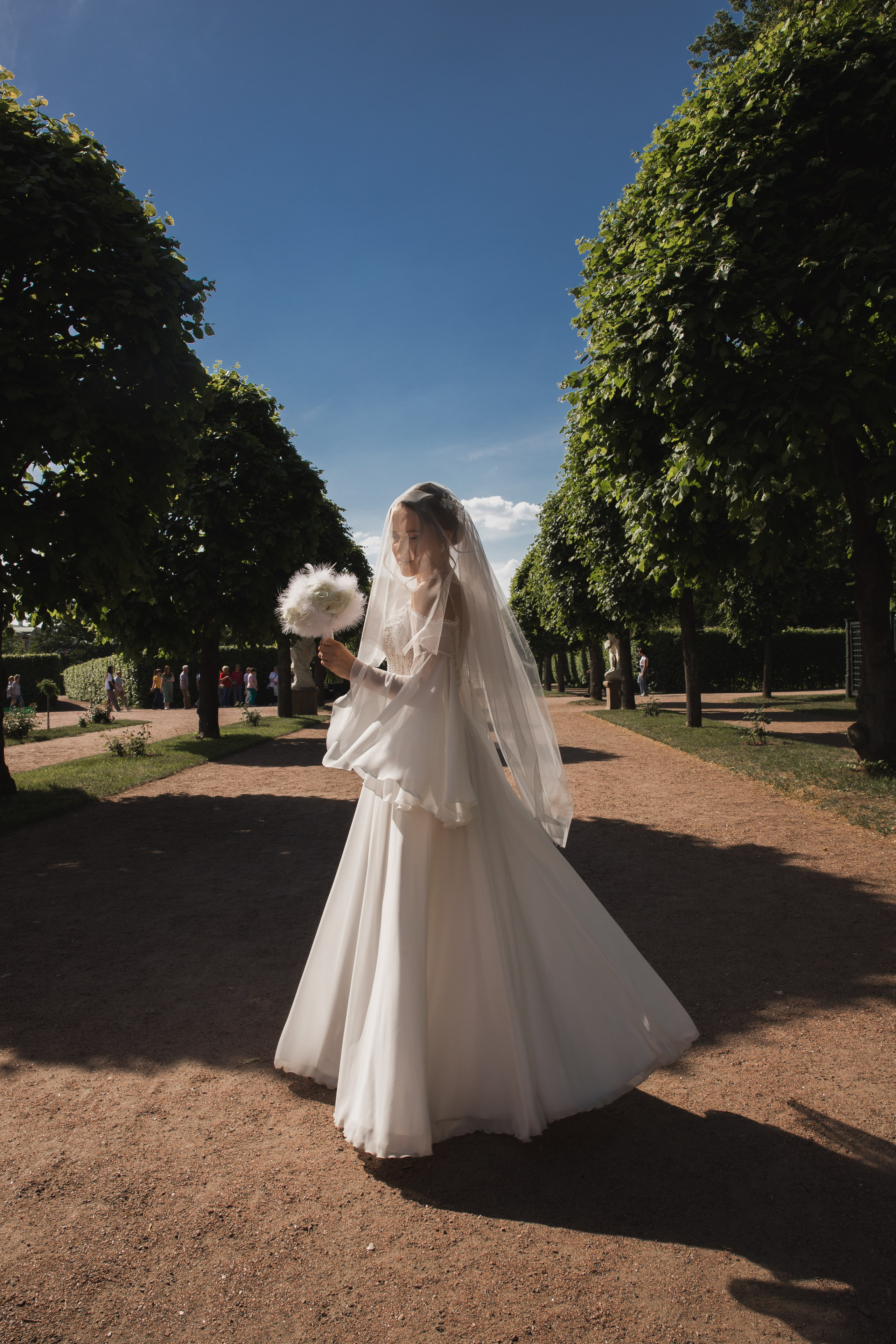 Летняя свадьба в Кусково. Свадебный и портретный фотограф в Москве Мария Кравченко