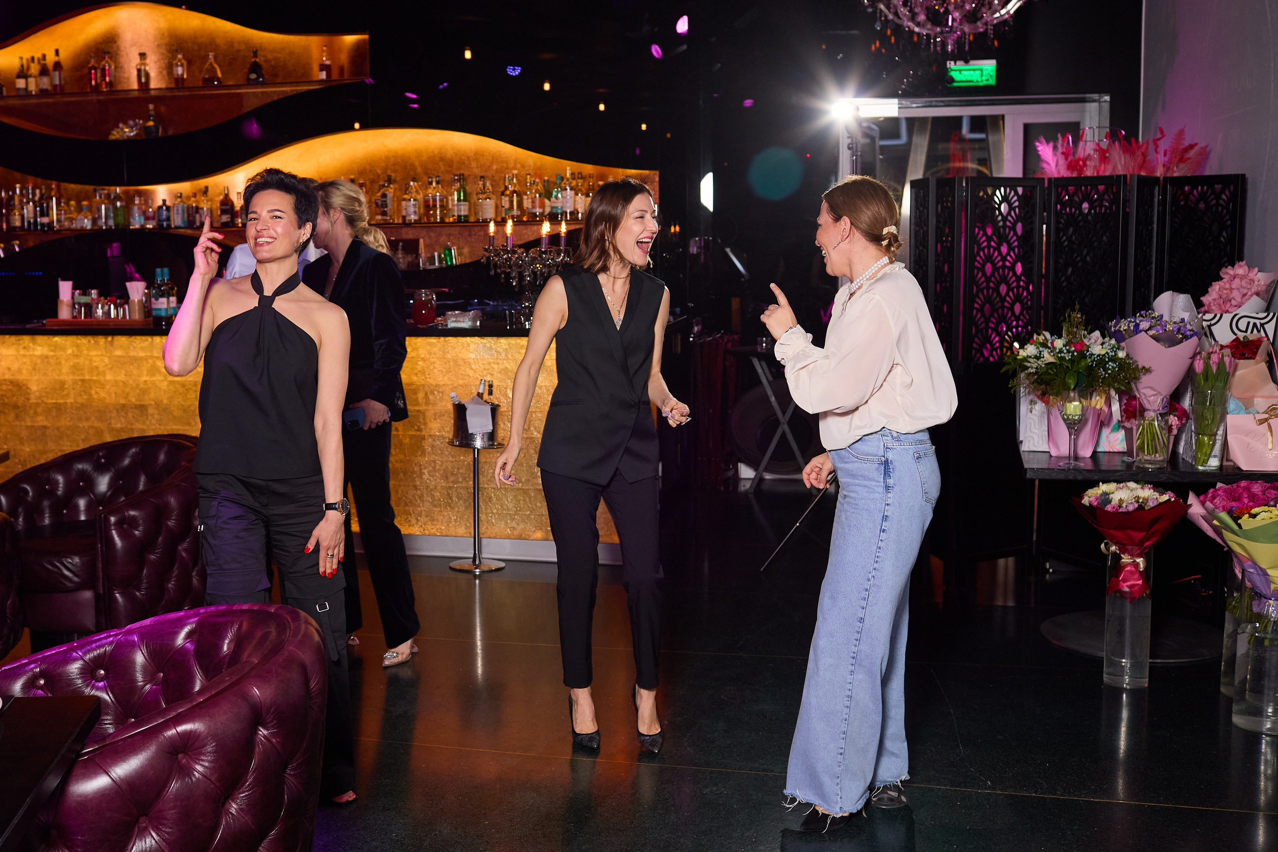 Юбилей в City Voice & Six Floor. Александр Осин — корпоративный и семейный фотограф в Москве