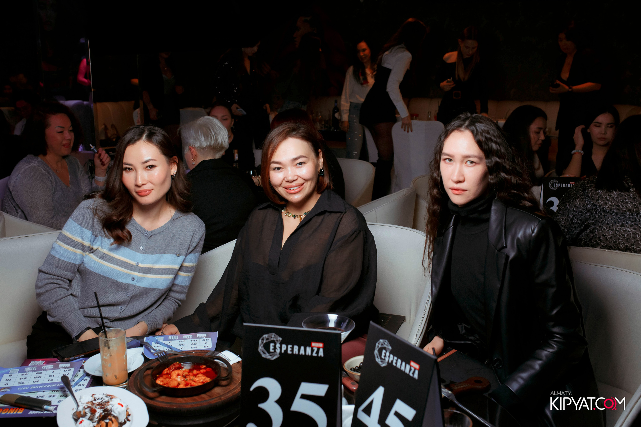 МУЗЫКАЛЬНОЕ ЛОТО В HIT RETRO. КИПЯТКОМ АЛМАТЫ! Фотосъемка мероприятий в Алматы