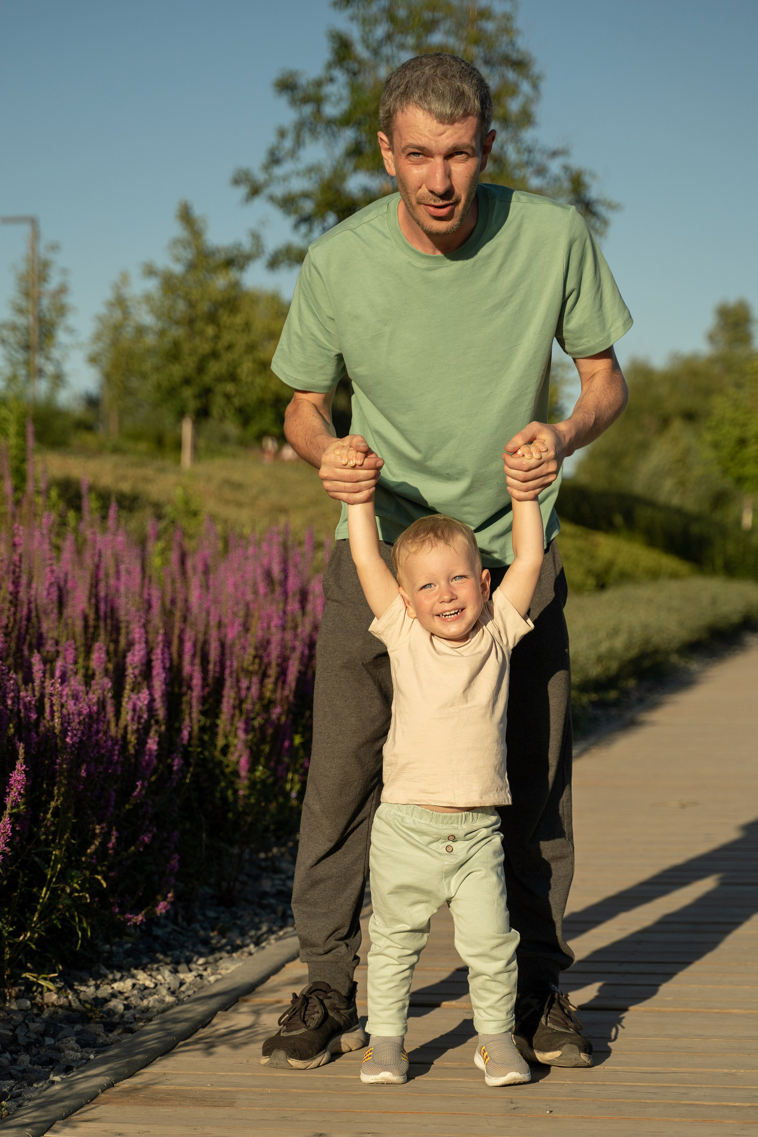 Семейная прогулка. Главная