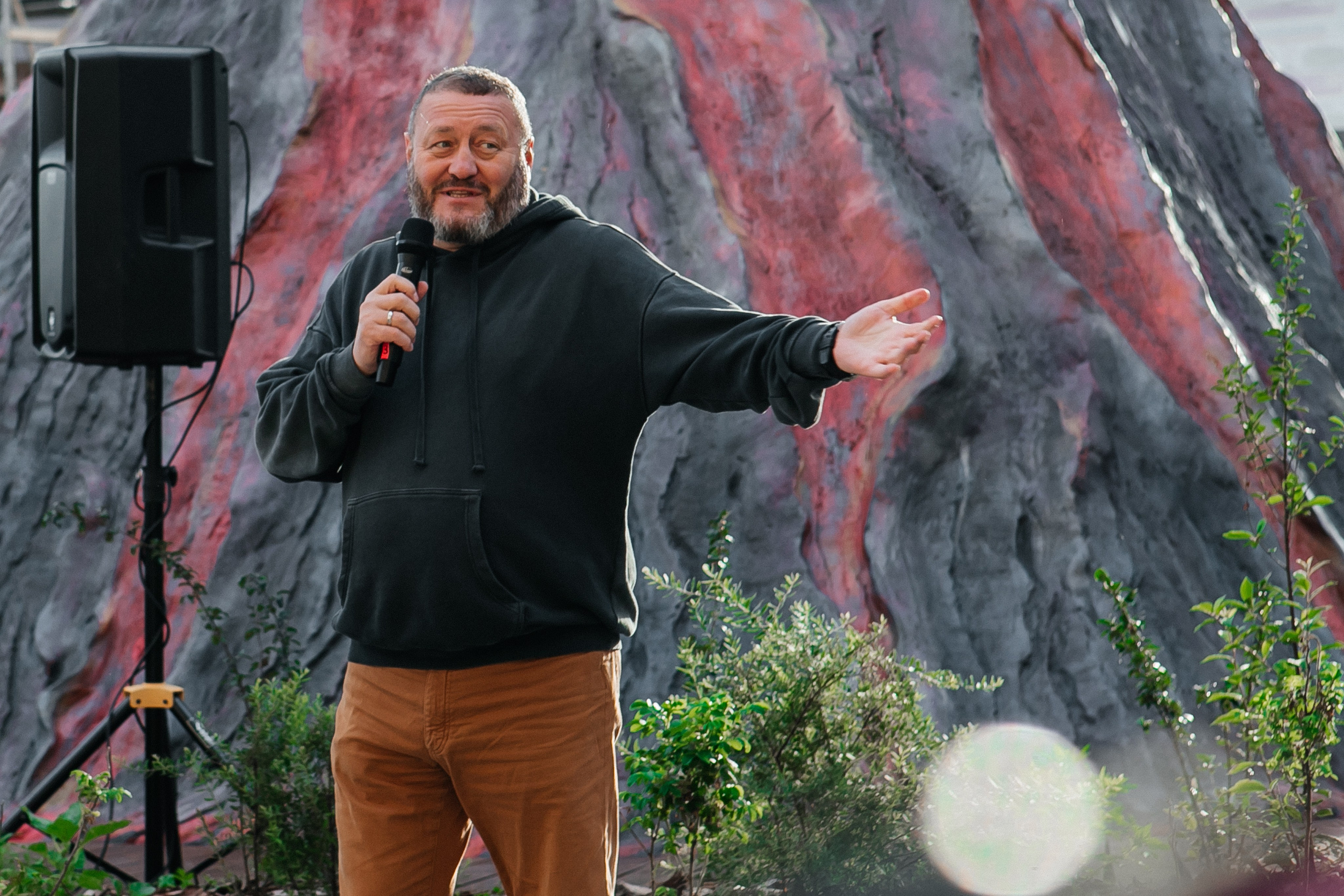 Презентация в квартал стрижи от Восток Центр Иркутск. Фотограф в Иркутске Анастасия Кись. Студийная фотосессия беременности в тканях Иркутск. Семейная фотосессия, ПОРТРЕТ «ПОКОЛЕНИЕ»