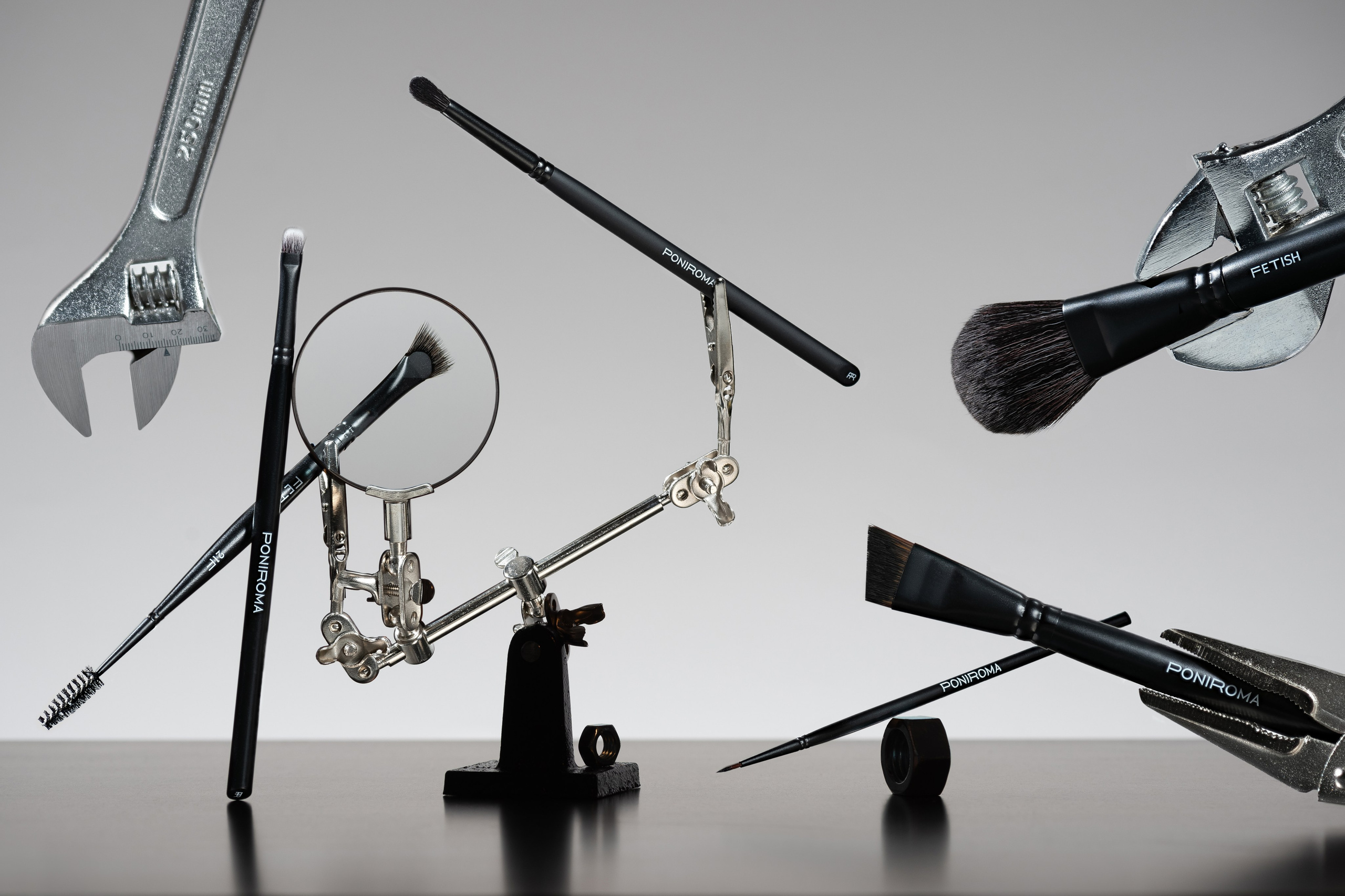 Бьюти (косметика, уход, аксессуары). Предметная фотография