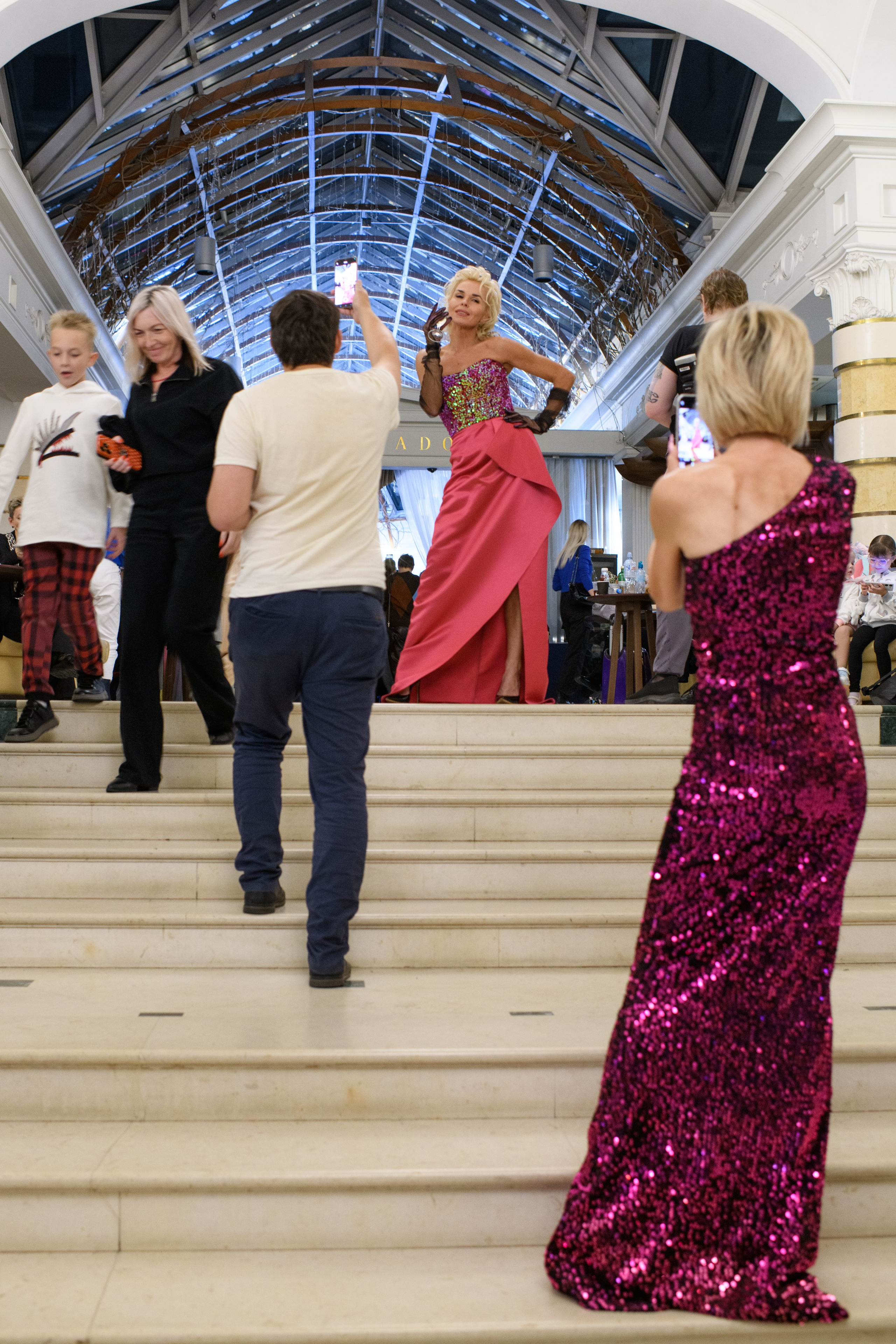 Фоторепортаж модного показа. Организация и проведение фотосъемок в Санкт-Петербурге. Фотограф Смирягин Илья