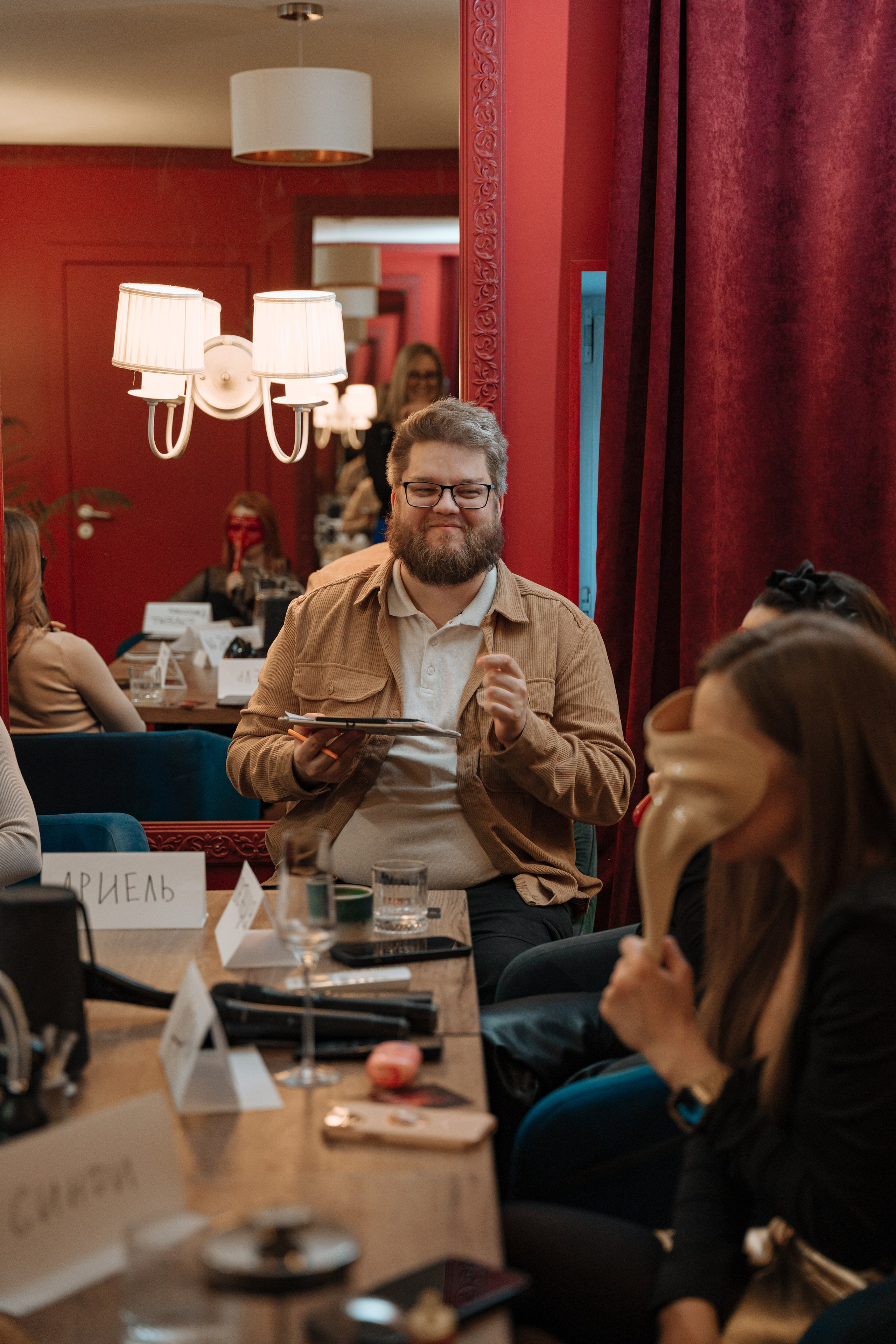 Мафия. Бар FINCH. ЖЕНСКИЙ КЛУБ LAXMI. Портретный фотограф в Санкт-Петербурге Дмитриева Наталия