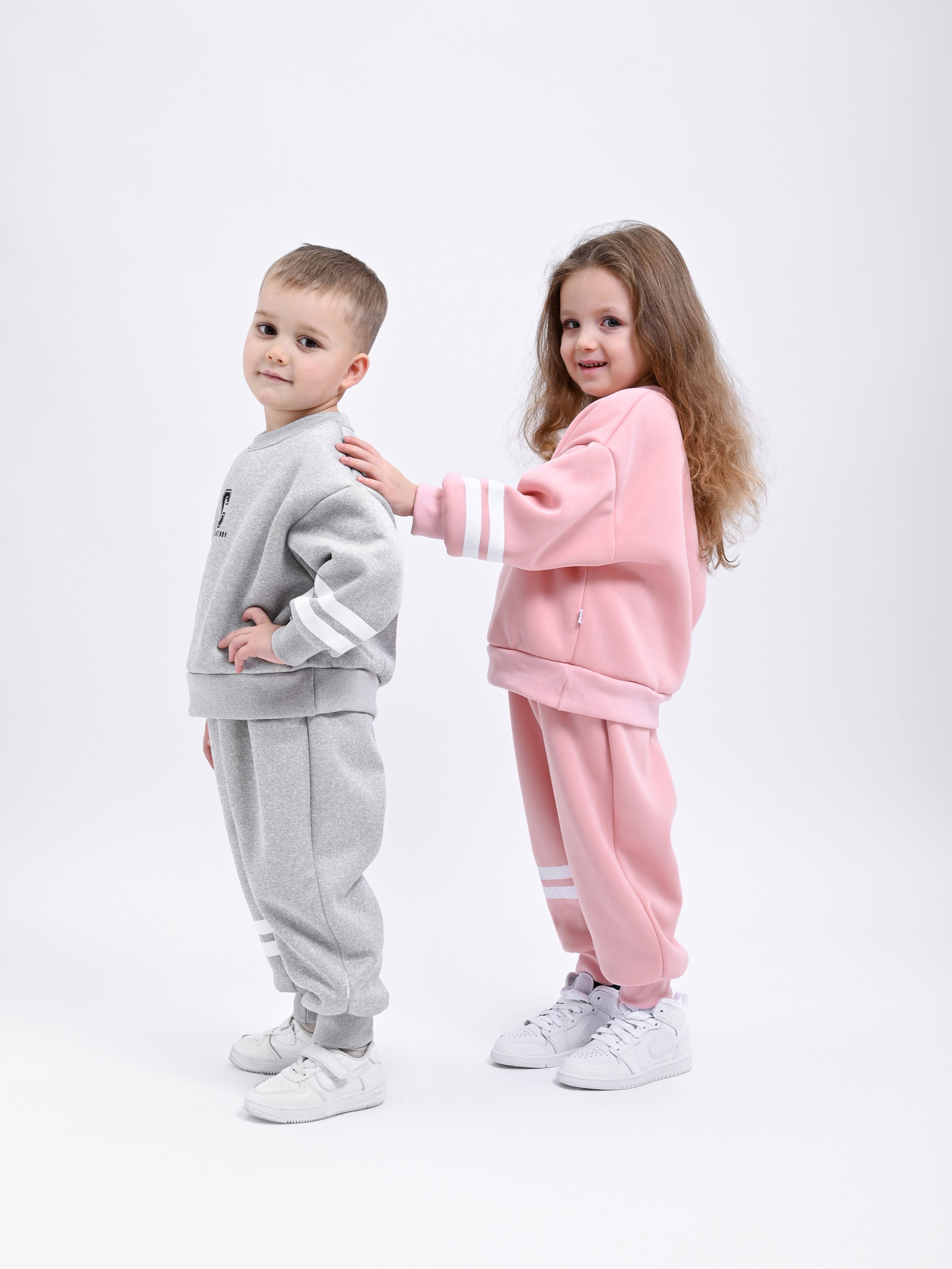 Детские костюмы. Предметный фотограф, фото для маркетплейсов Пятигорск, КМВ