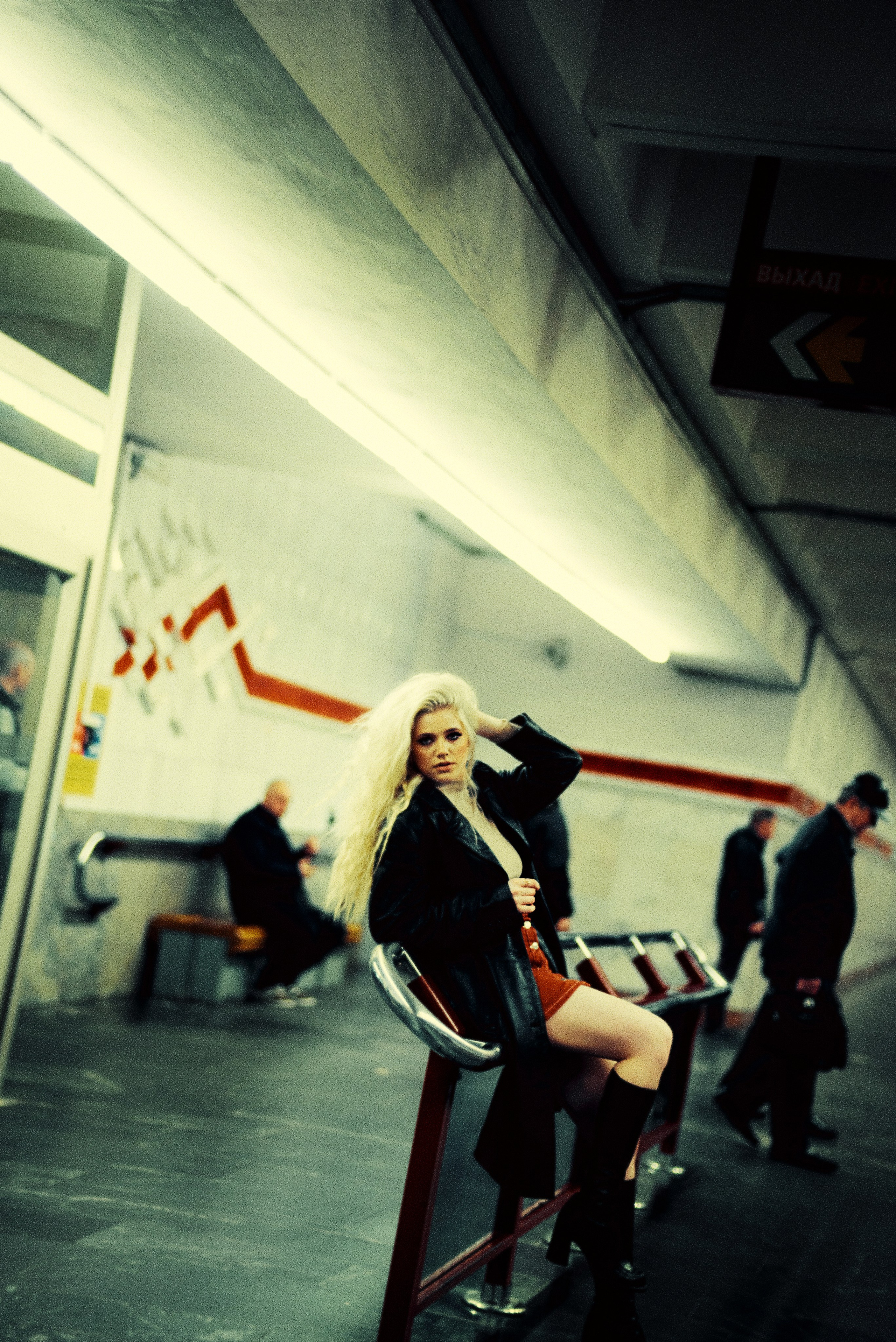 Метро и Комаровка. Антон Арнольд | Фотограф Минск