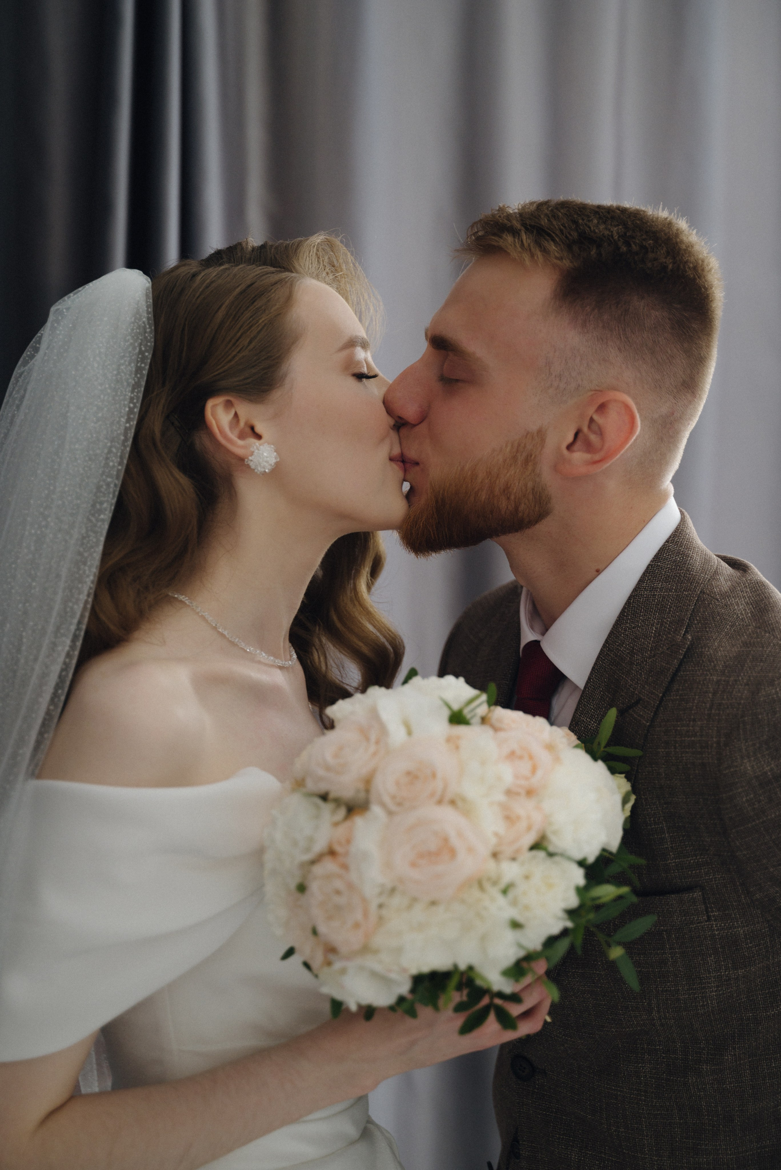 Елена и Артём. Репортажный и свадебный фотограф в Сургуте