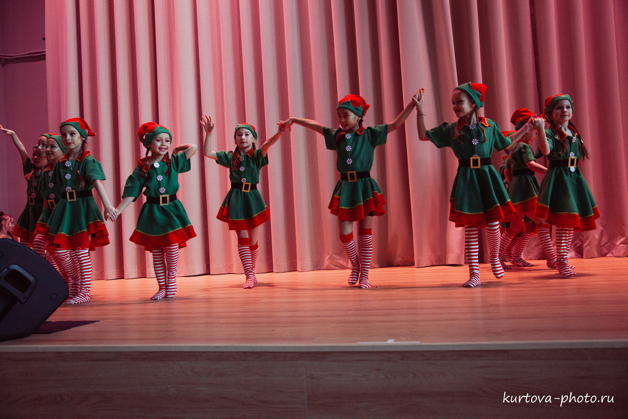 Праздники. Семейный и детский фотограф в Санкт-Петербурге Кристина Куртова