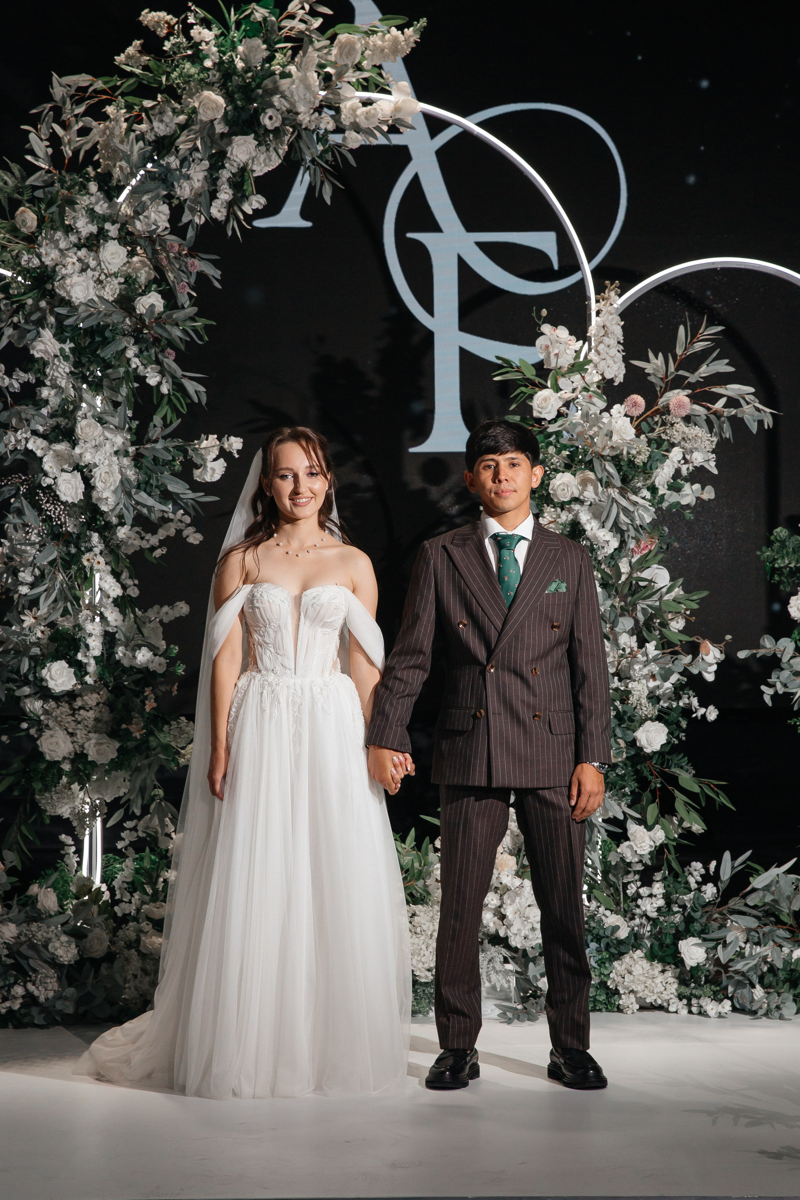 Уютная свадьба — Аскар и Катя на Марсовом поле. Свадебный фотограф в Оренбурге Илья Володьков