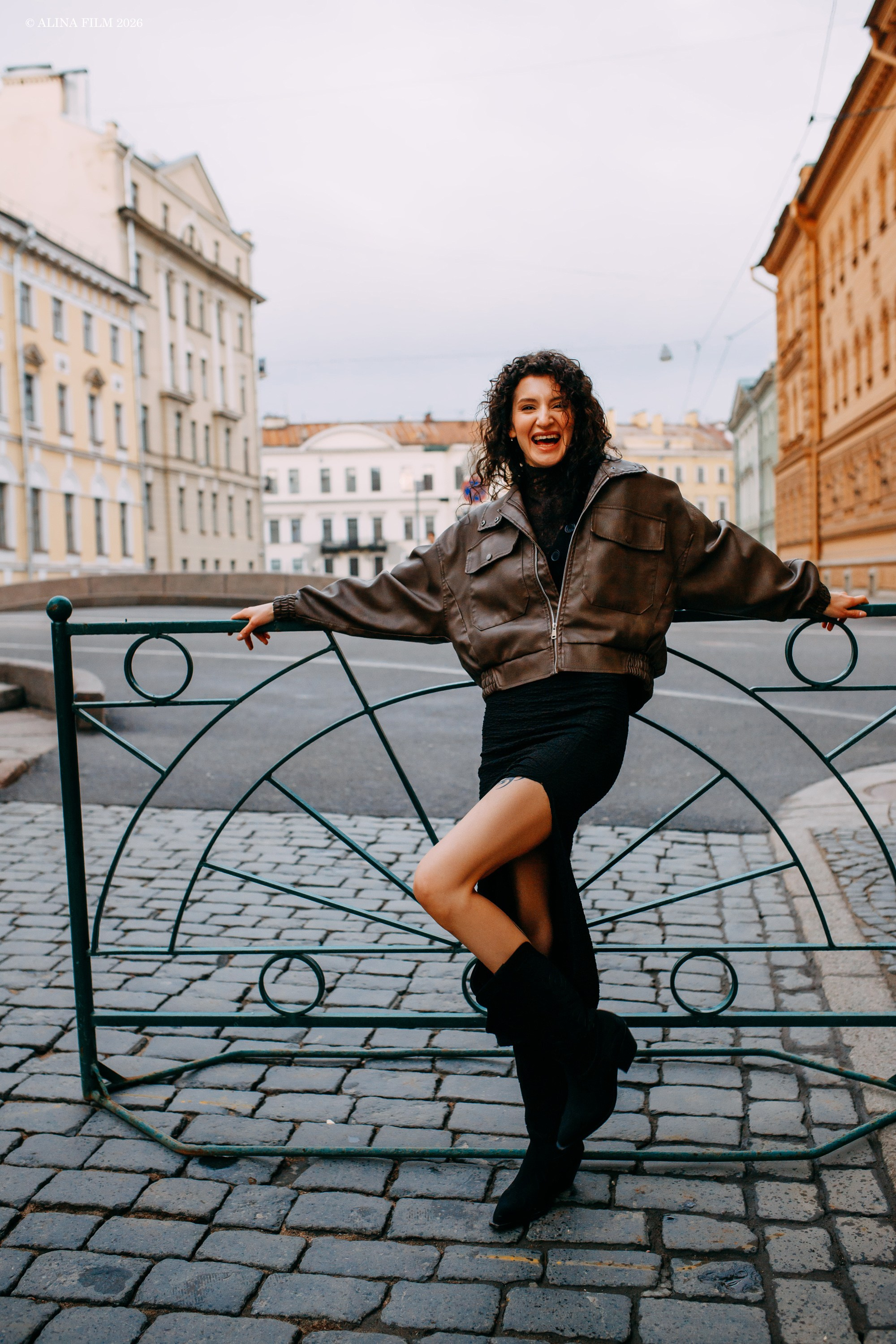 Фотопрогулка у Эрмитажа и Лебяжьей канавки. Фотограф в Санкт-Петербурге Alina Film