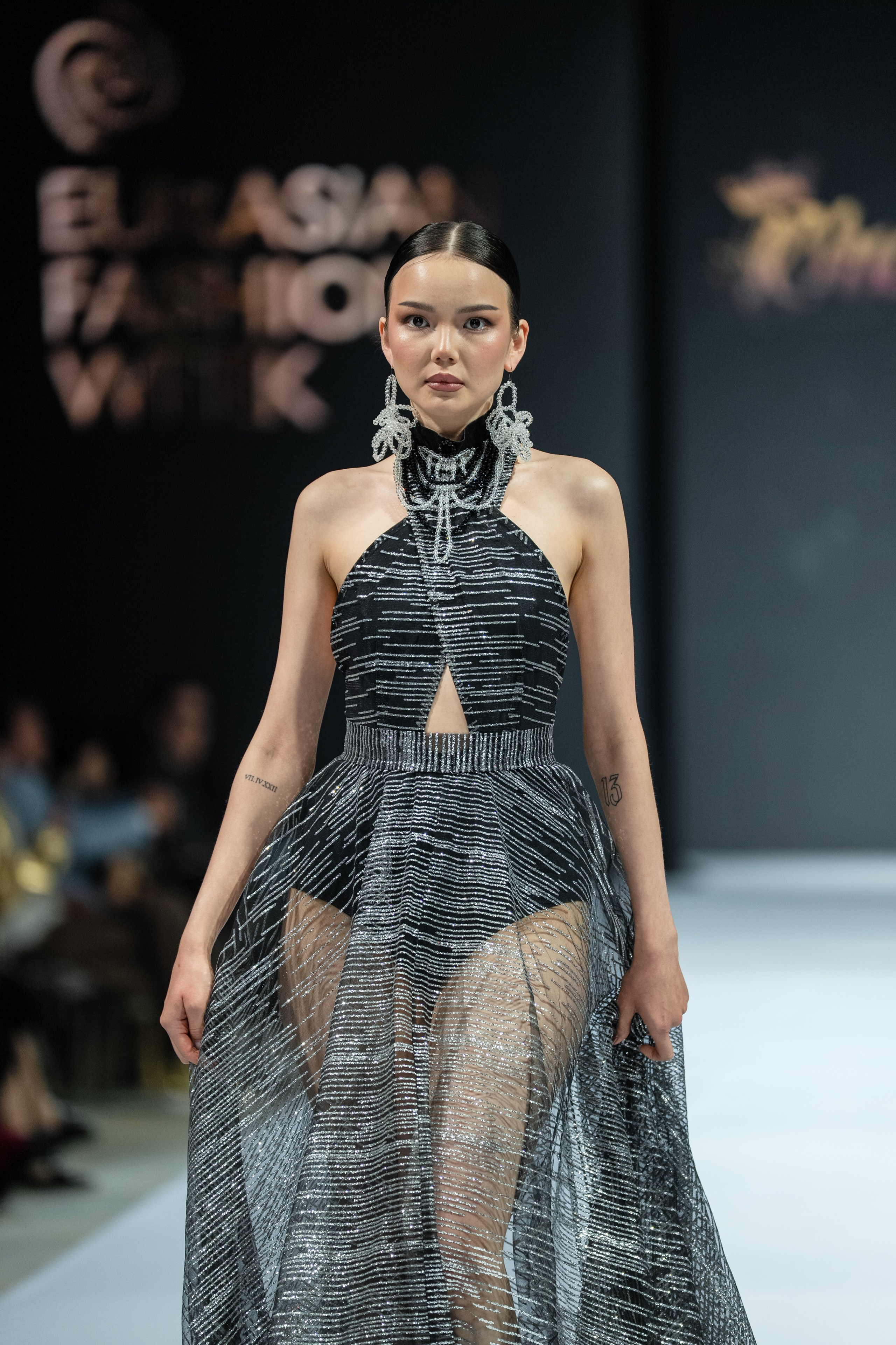 EURASIAN FASHION WEEK Rina Collection. Сайт Алматинского НЮ АРТ, будуар и фэшн фотографа Дениса Карпенко