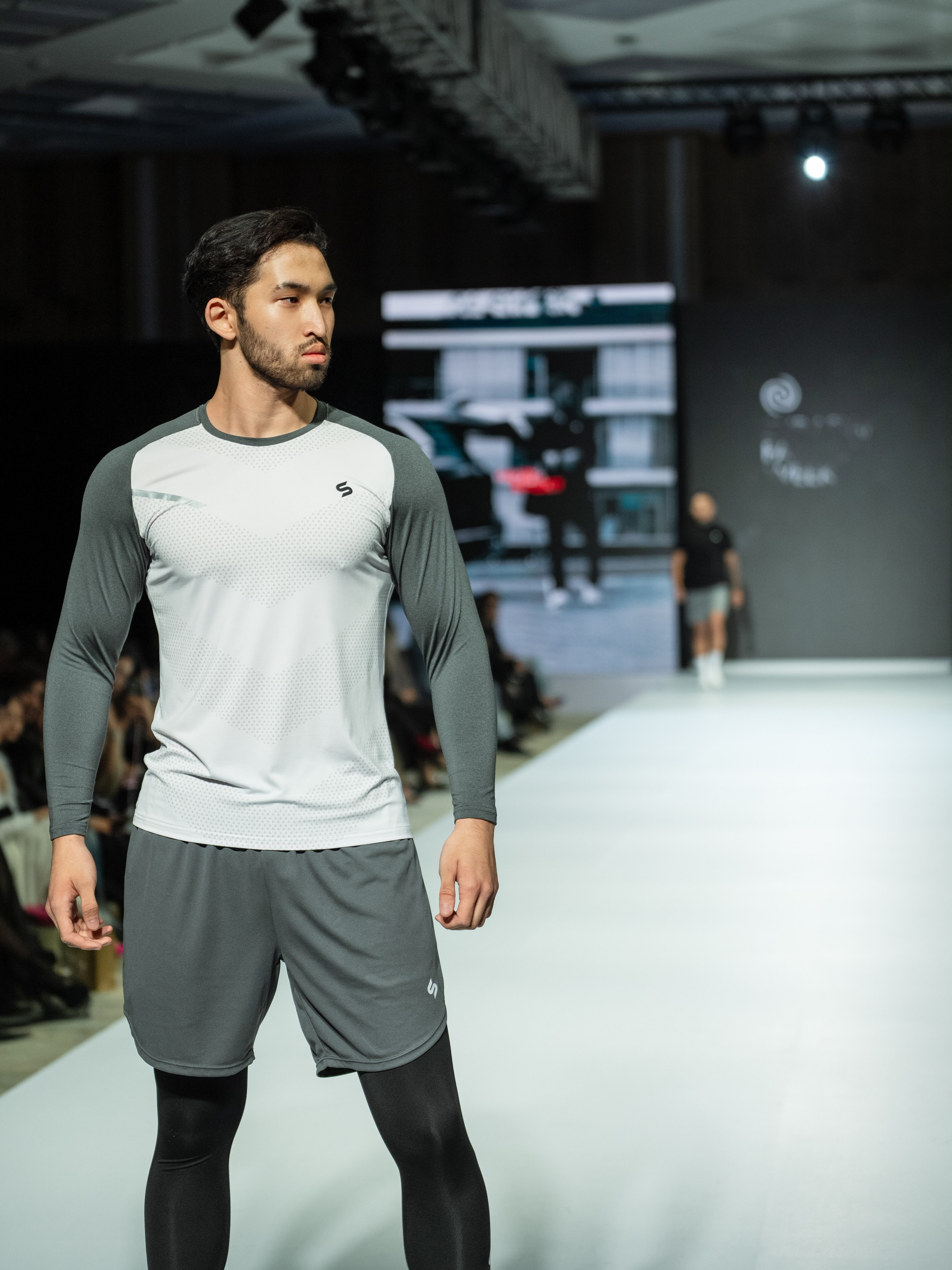 EURASIAN FASHION WEEK Husl Sport. Сайт Алматинского НЮ АРТ, будуар и фэшн фотографа Дениса Карпенко