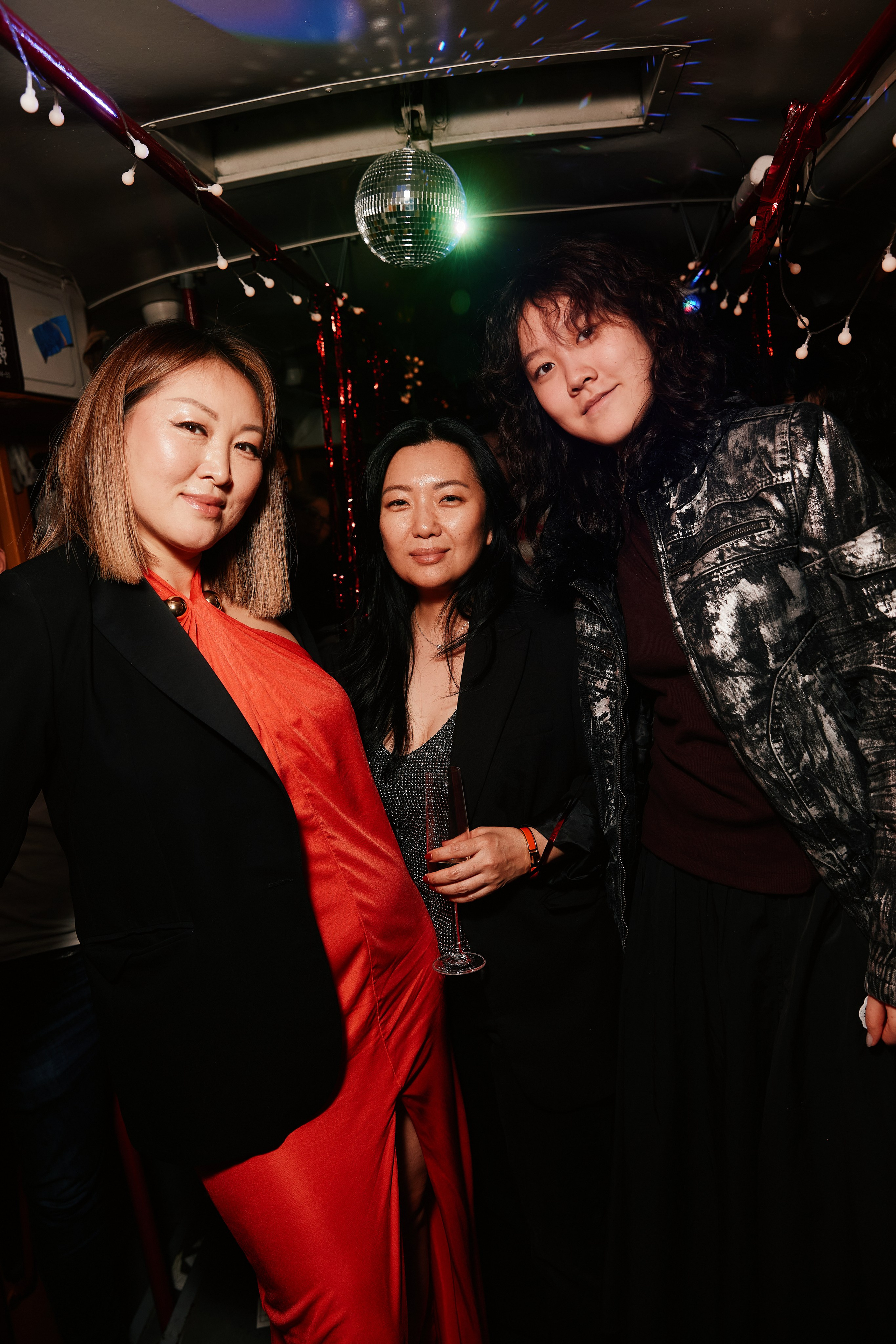 Tram 35 30.11. Свадебный репортажный фотограф краснодар максим дремов дрёмов фотосессия студия цена