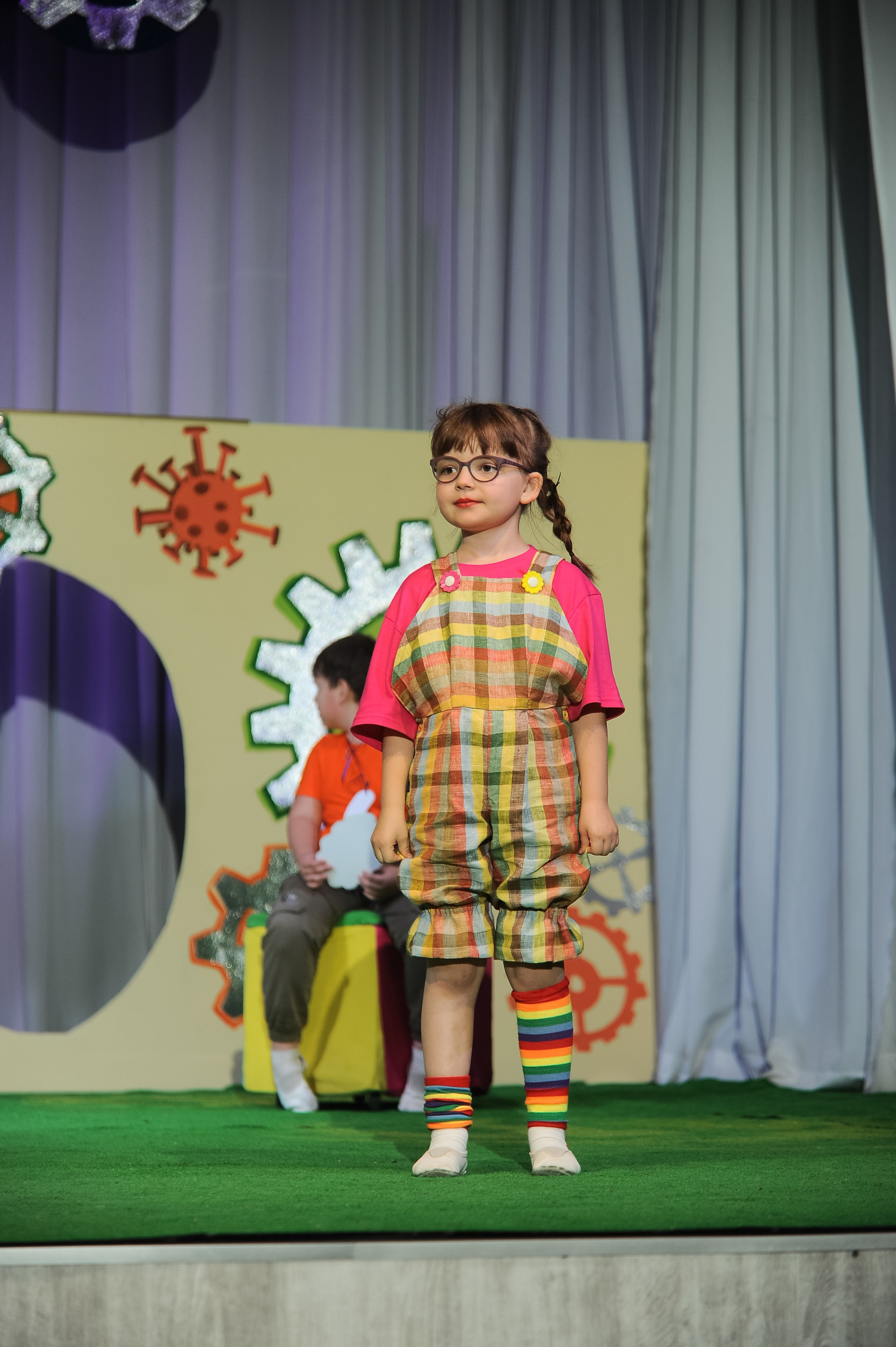 Выпускной 2025, детский центр «Самовар». Фотограф Олег Юршевич Солигорск Минск