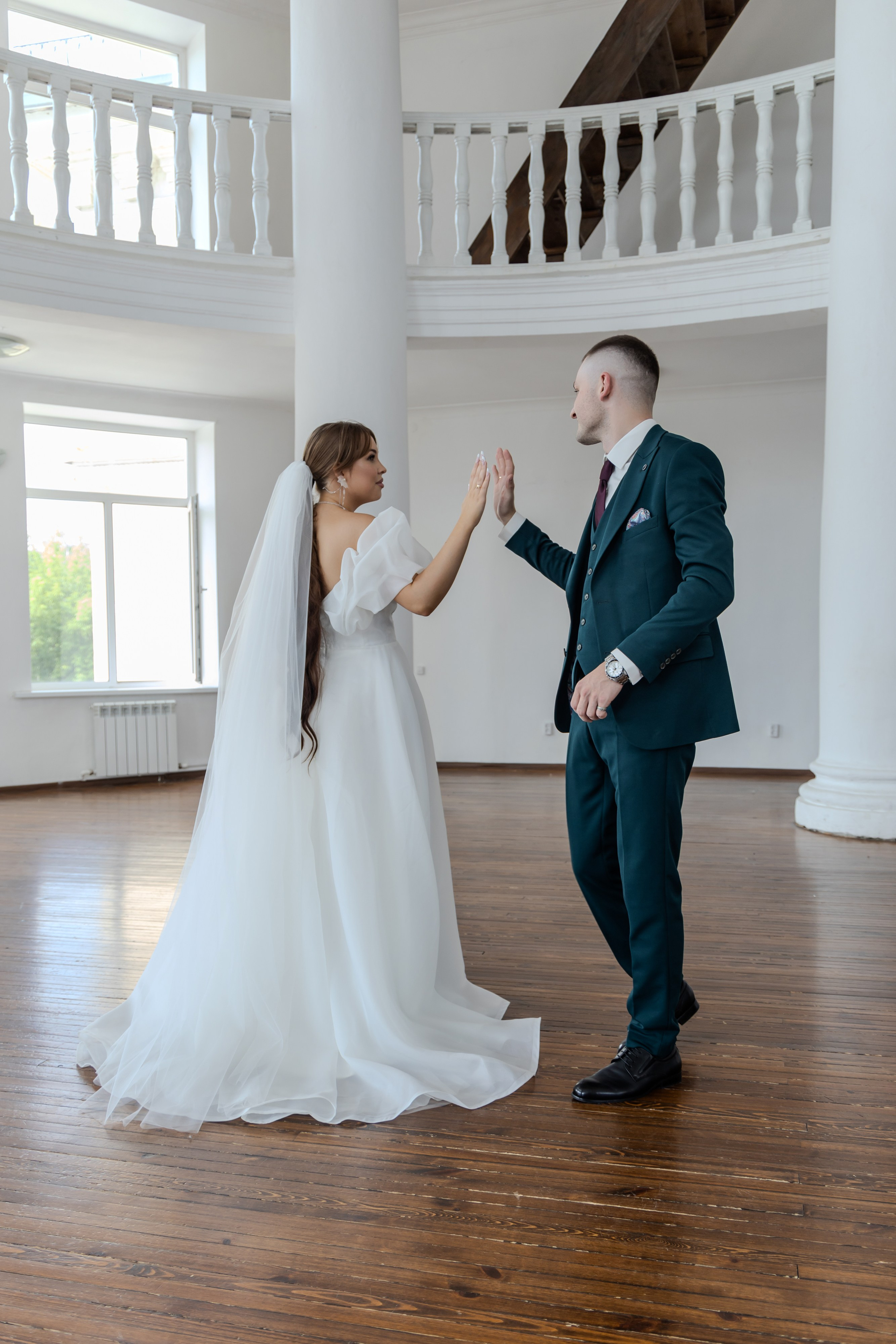 Vladislav & Daria. Фотограф свадебный, репортажный, индивидуальный, фото для маркетплейсов, брендов, автосалонов