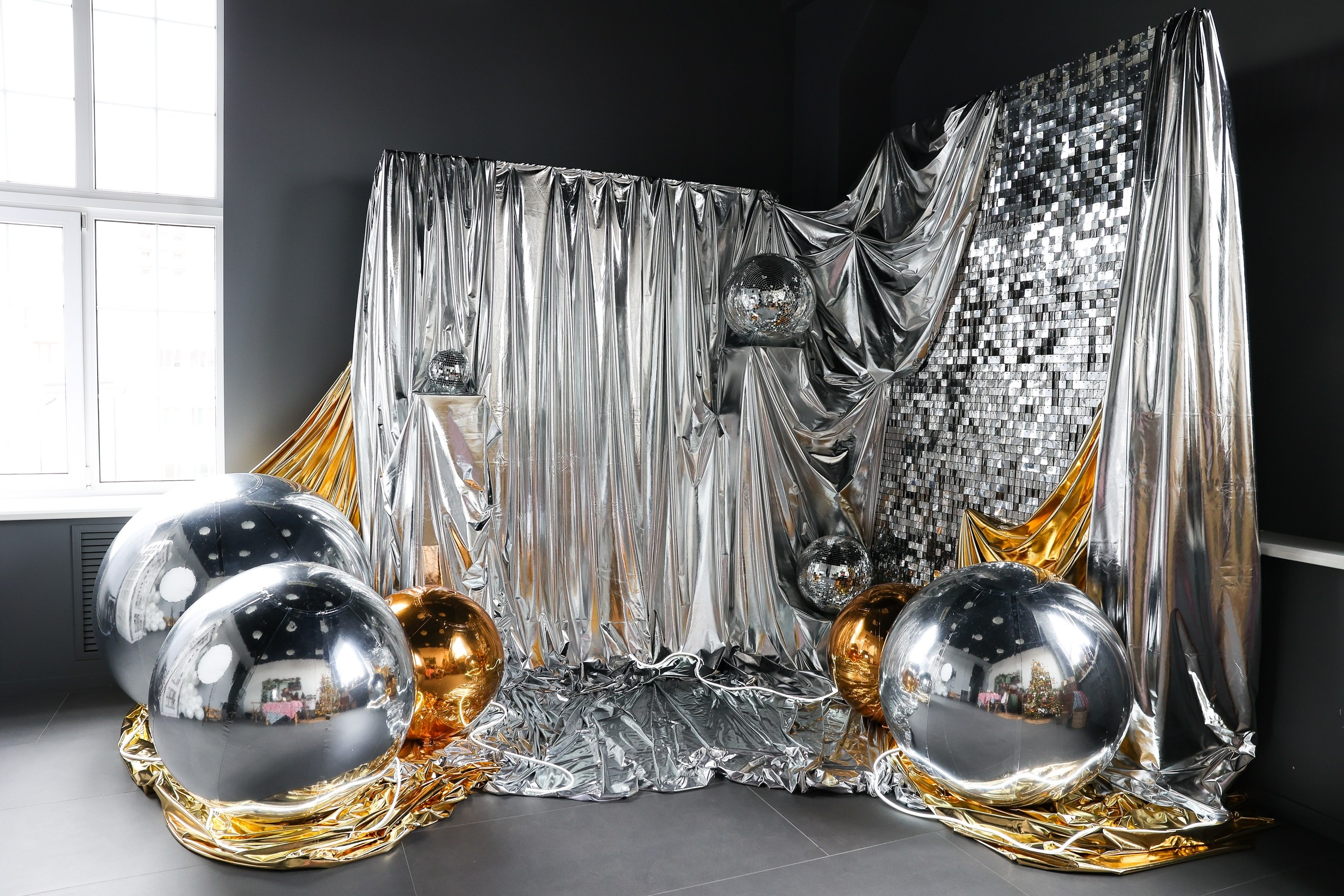 МОНАМУР 3 ЗАЛ. Фотограф Тамара Нижельская Воронеж