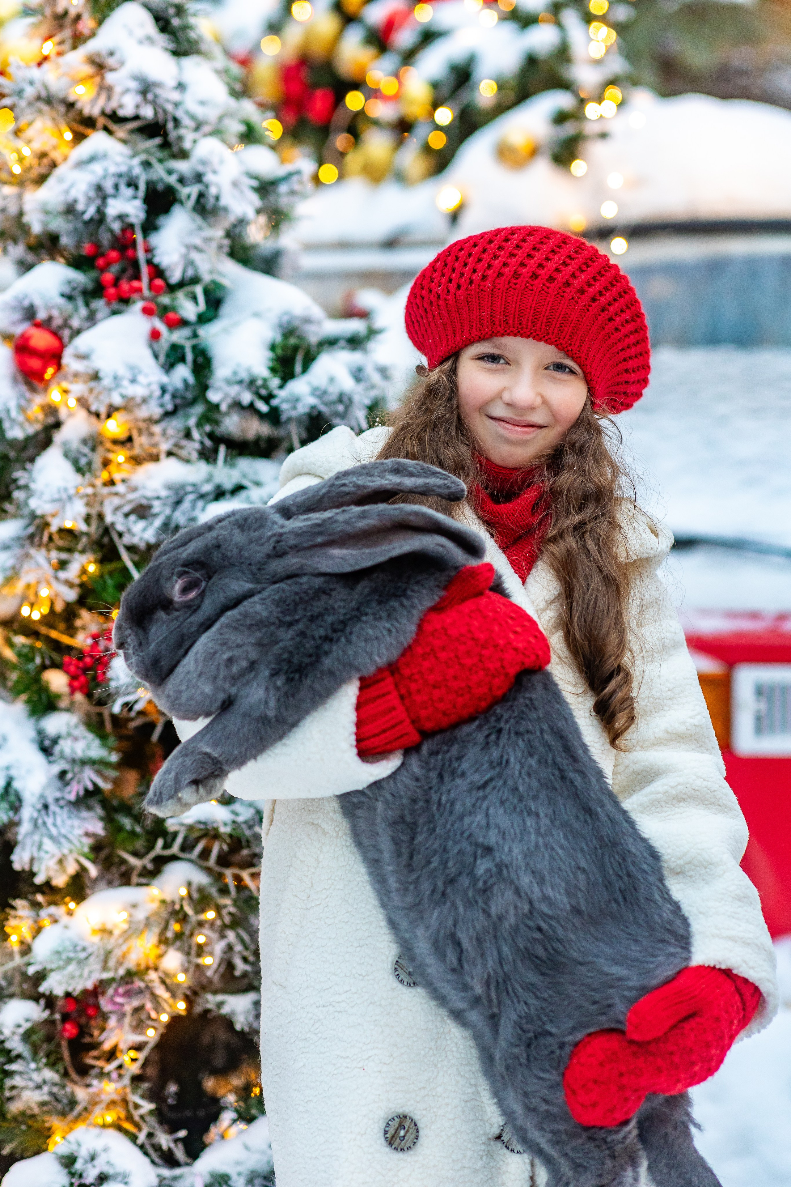 Полина и гигантский кролик Зая. Фото и видео Москва. Свадебный фотограф, видеограф, фотосессии, видеосъемка