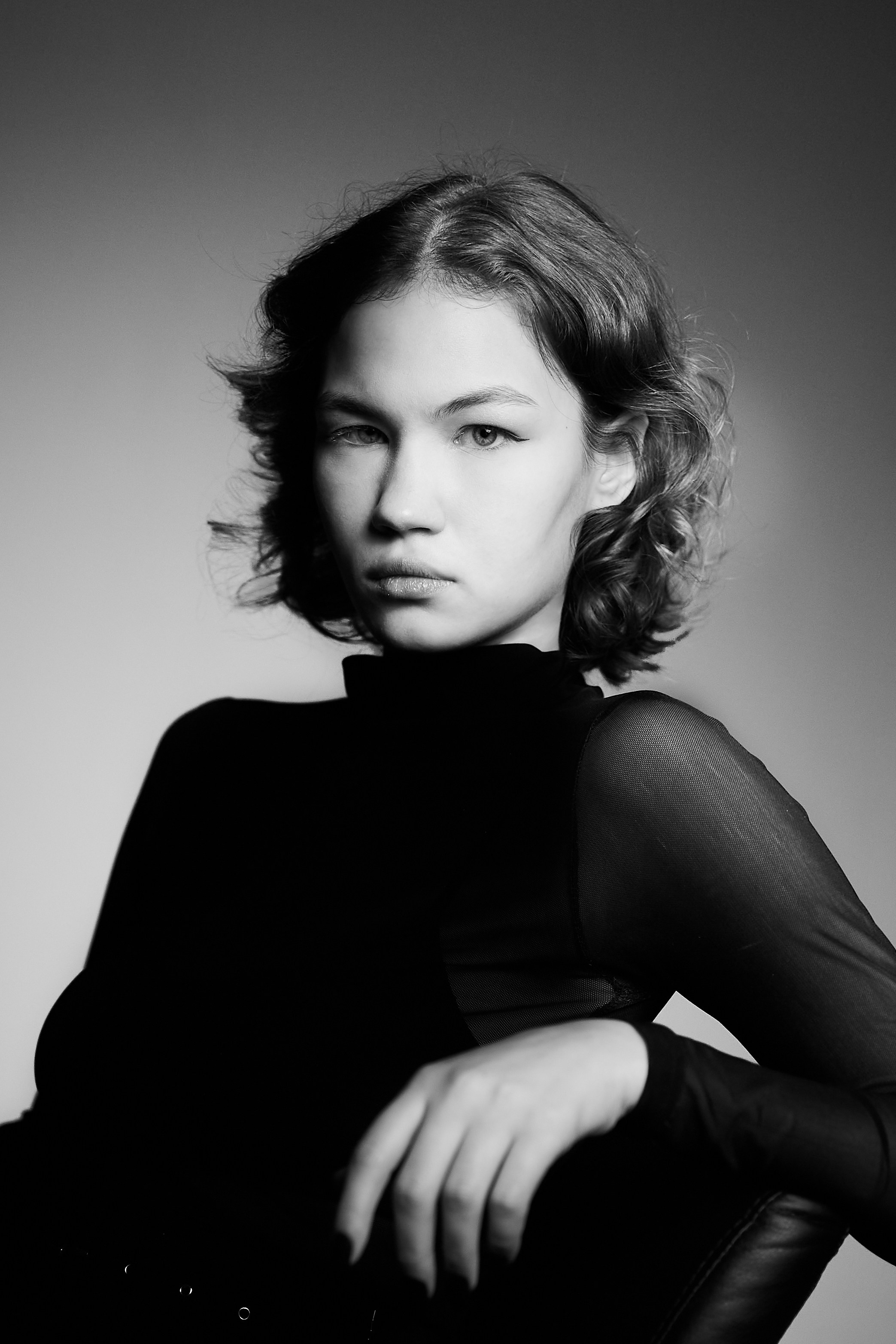 B/w Emilia. Simpleand1