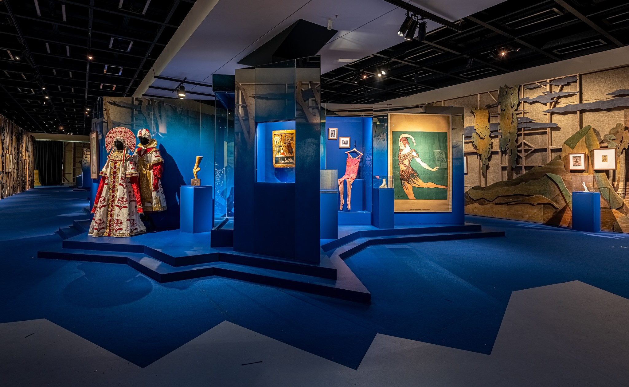 Выставка «Первая позиция. Русский балет» Манеж (СПБ) Planet9 РОСИЗО 2023. Фотограф Василий Буланов