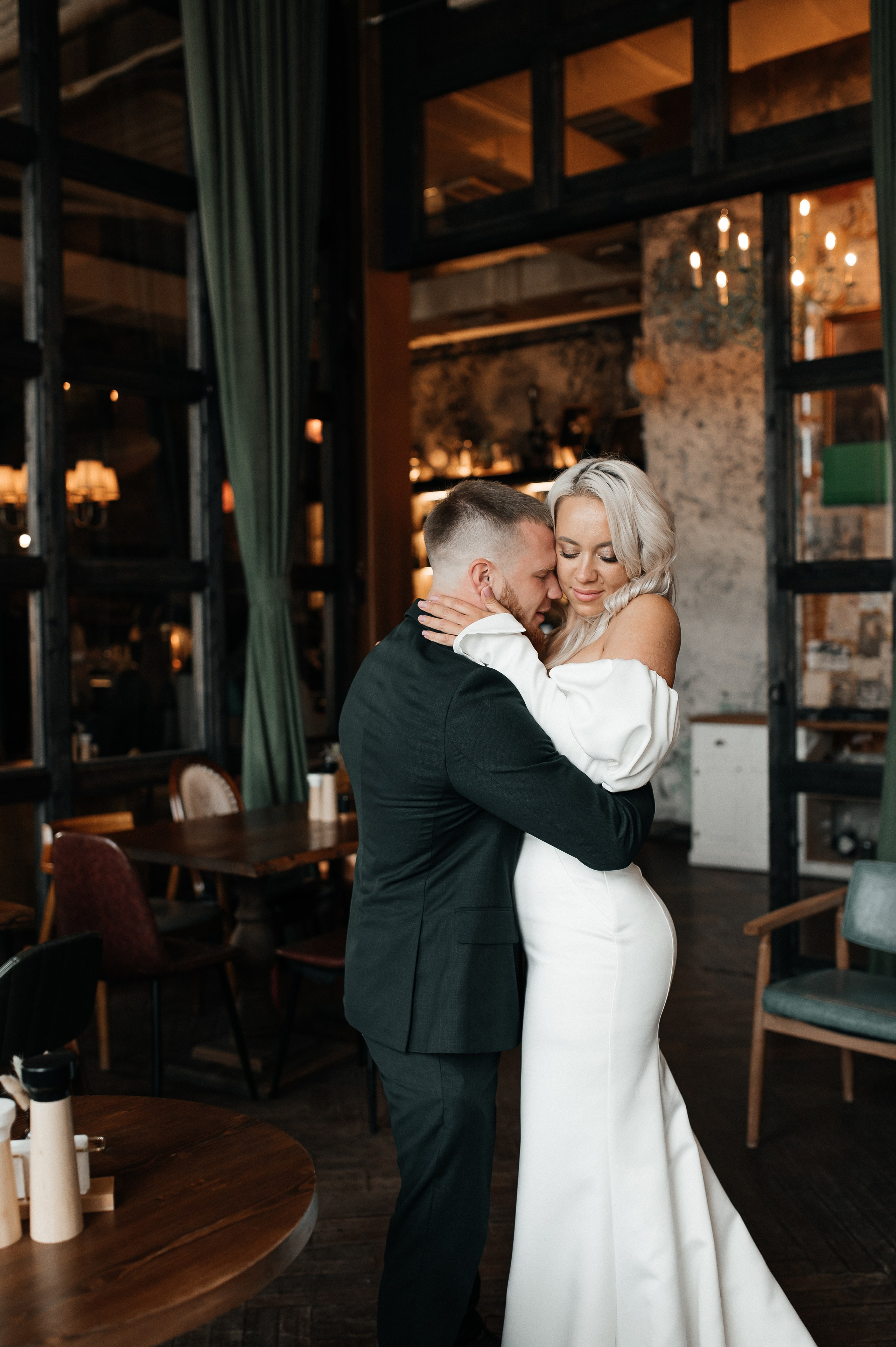 Iove. Свадебный и семейный фотограф в Красноярске Виктория Тимонина