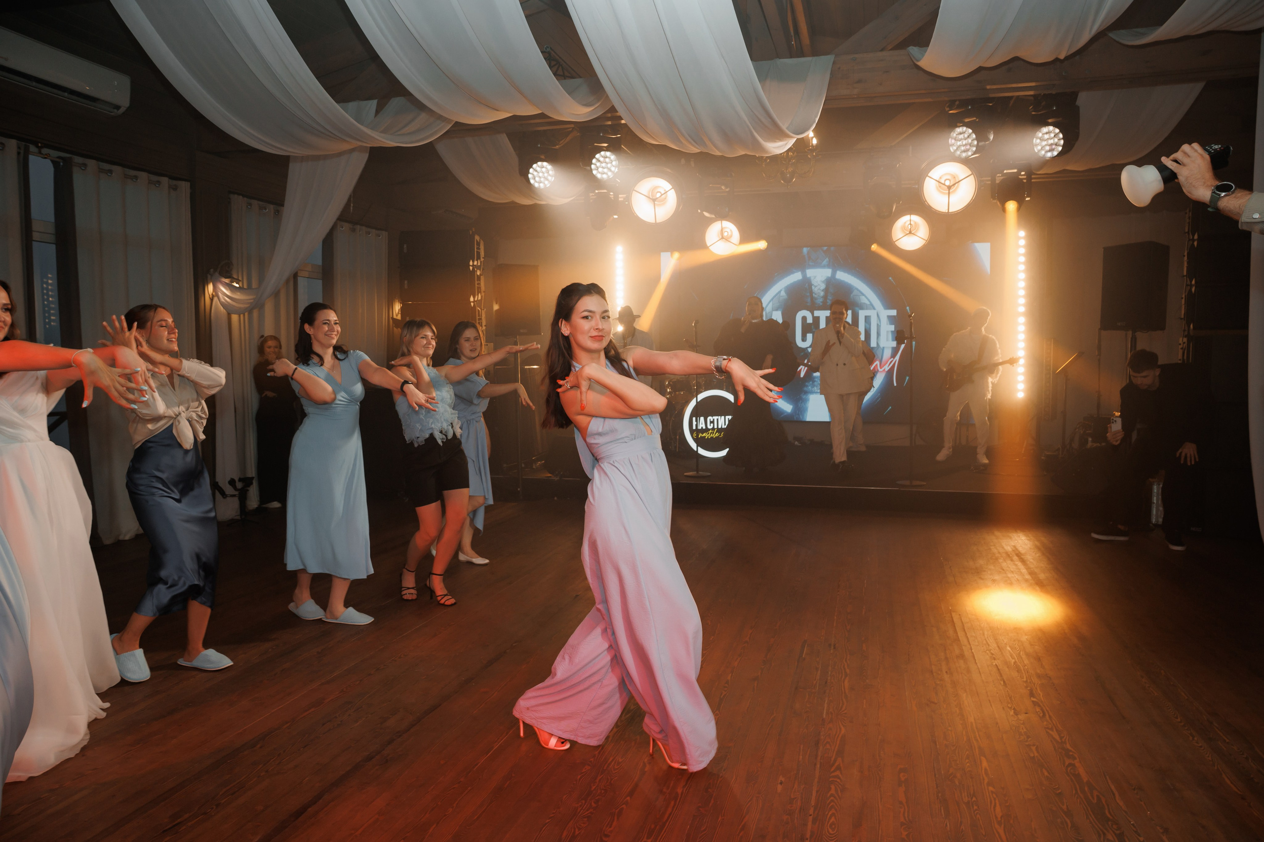 Свадебная фотосессия в отеле Сенешаль. Свадебный и репортажный фотограф (Москва, Королев и другие)