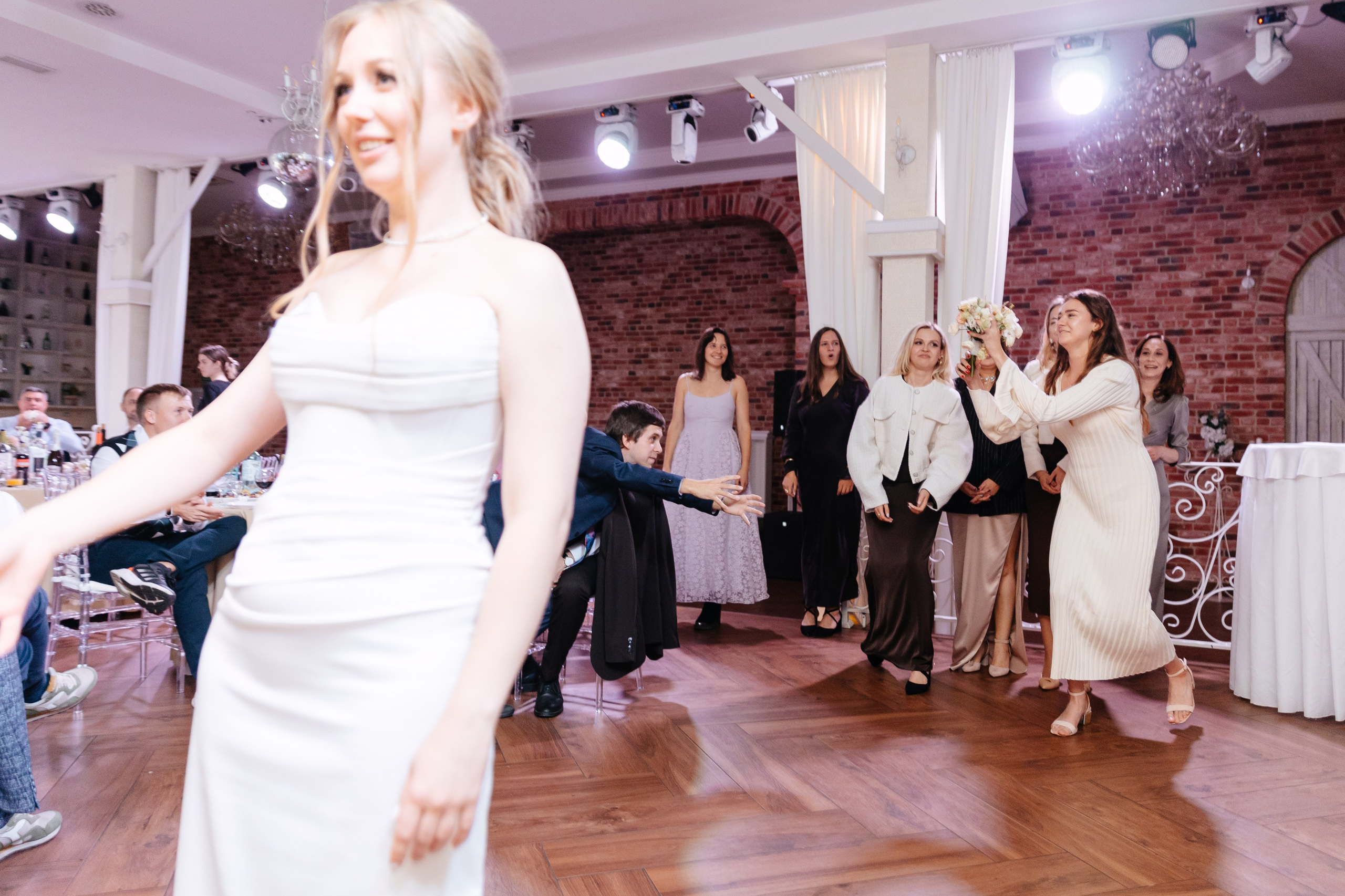 Свадебная фотосессия в Пушкине. Семейный и свадебный фотограф в Санкт-Петербурге и Москве