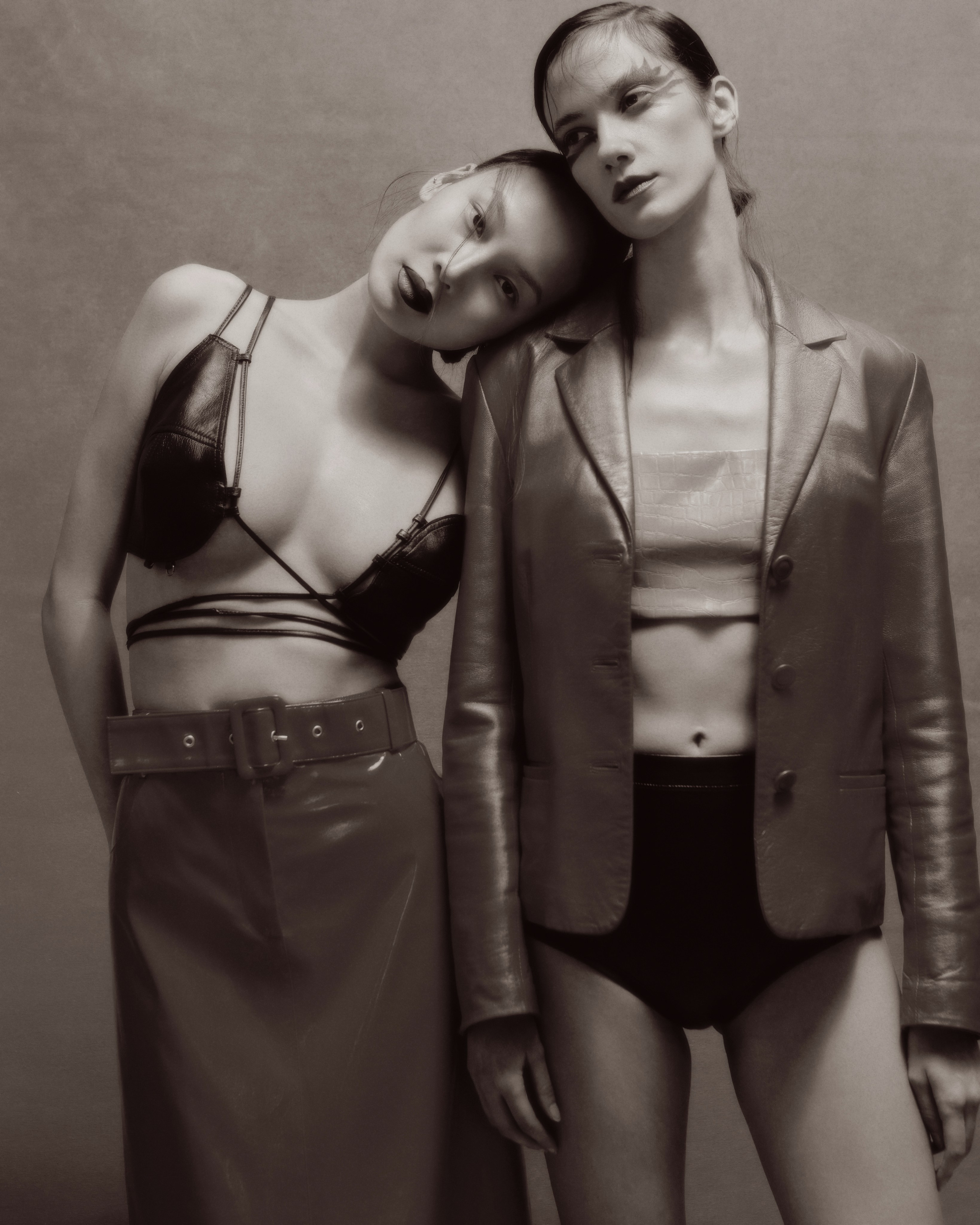 SCHON magazine: Mystical room. WORKS