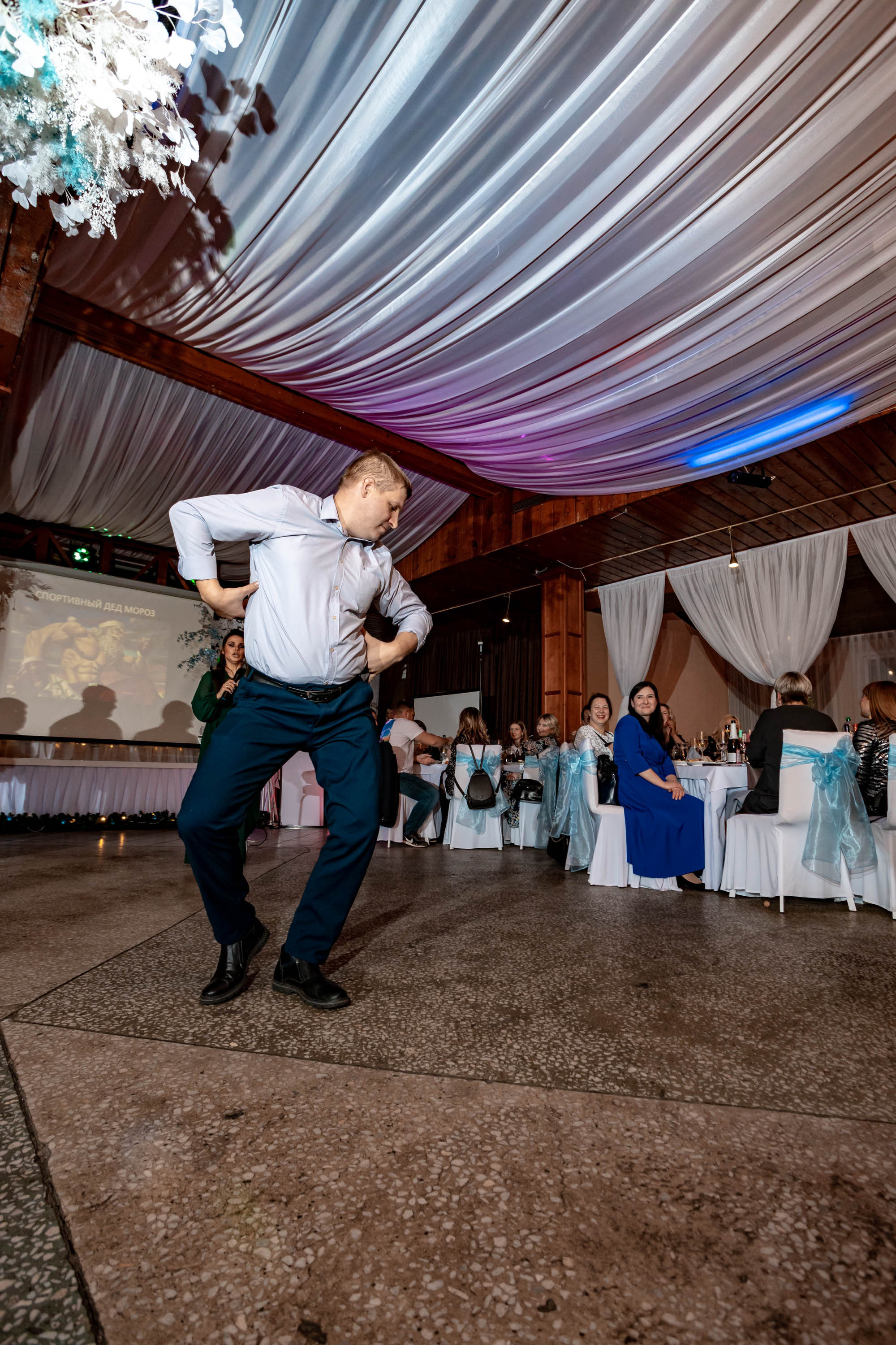 Съемка Новогоднего корпоратива в ресторане Охотник 23.12.2022 г. Свадебный и семейный фотограф в Москве и МО Елена Агапова