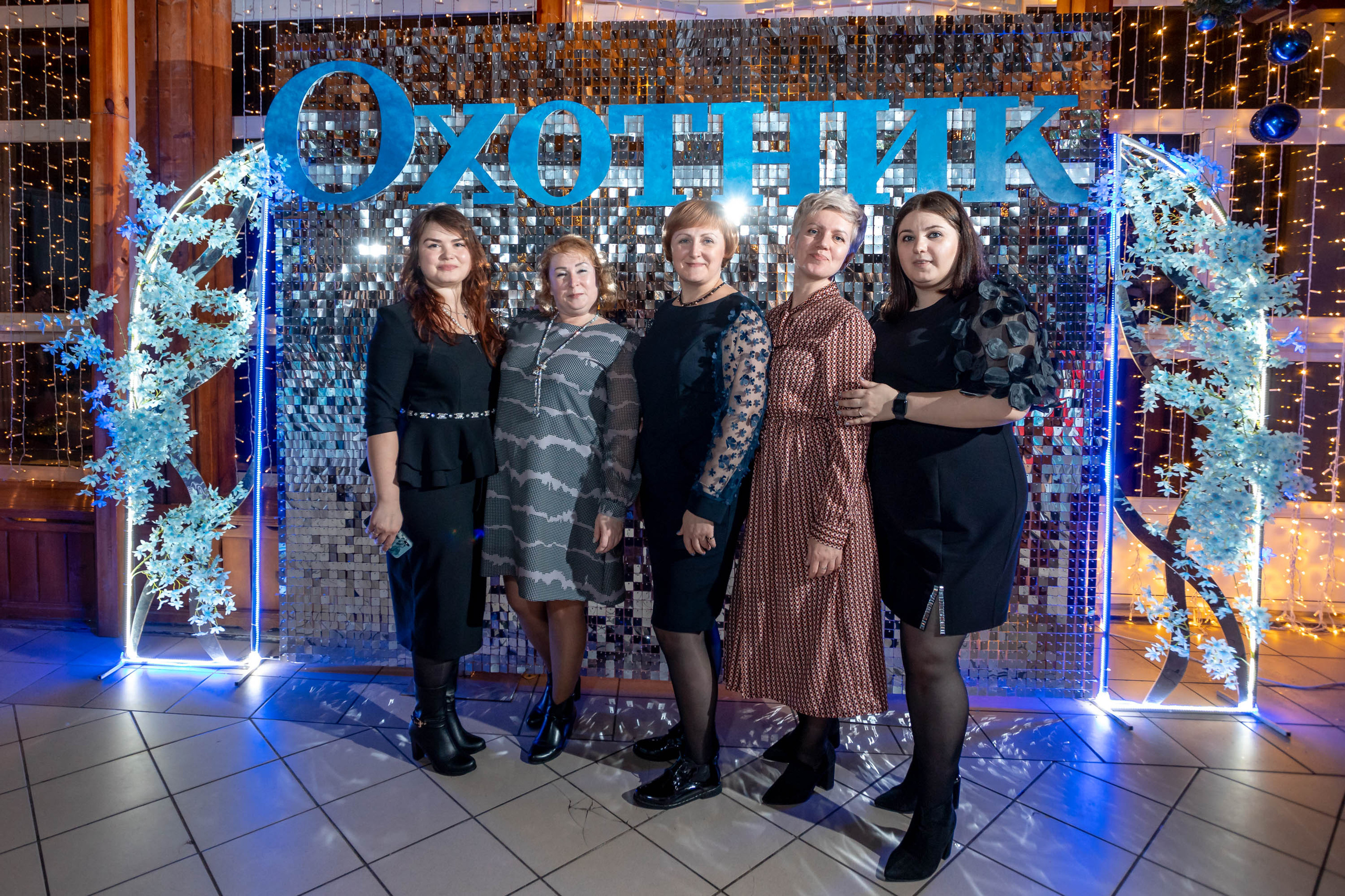 Съемка Новогоднего корпоратива в ресторане Охотник 23.12.2022 г. Свадебный и семейный фотограф в Москве и МО Елена Агапова