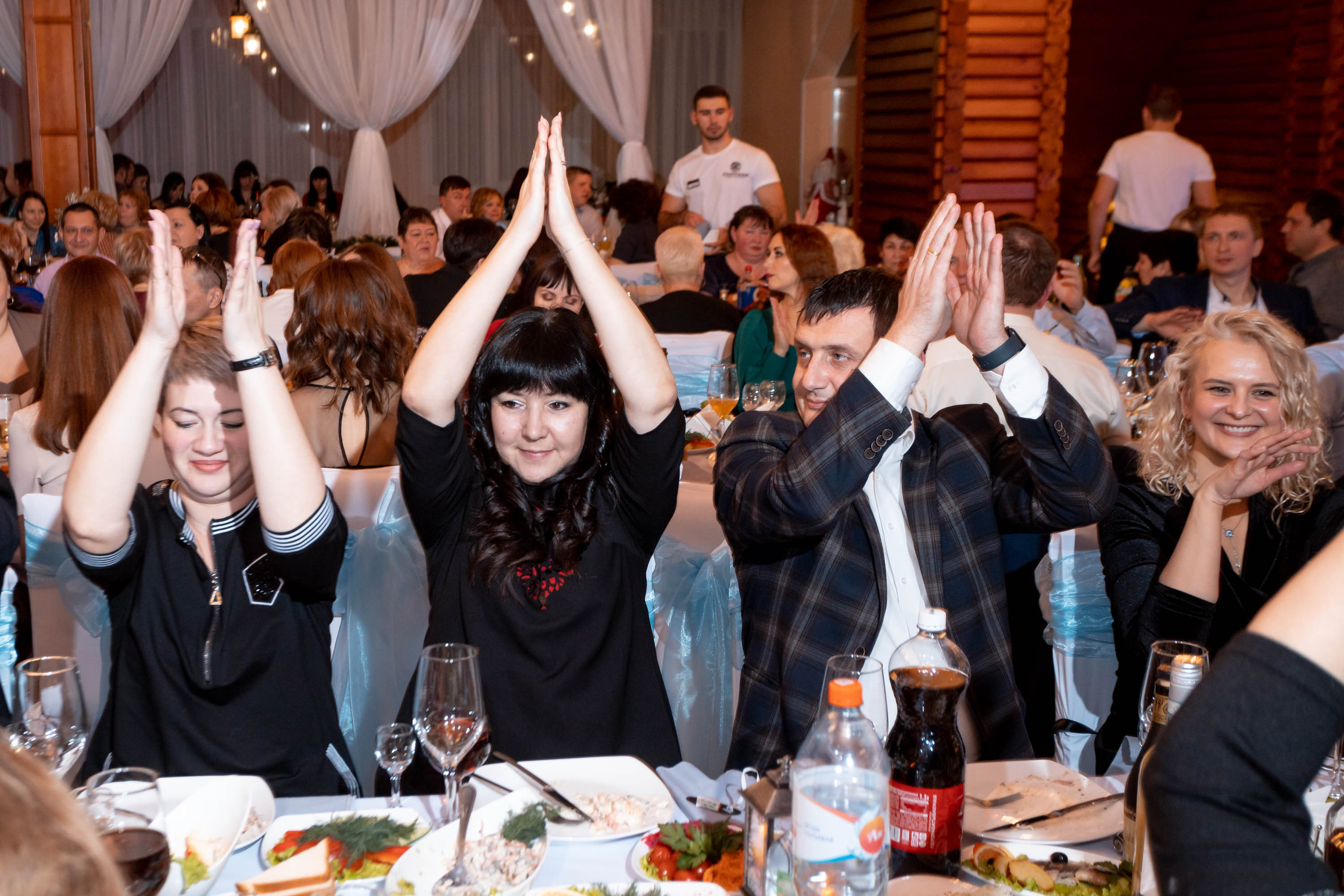 Съемка Новогоднего корпоратива в ресторане Охотник 23.12.2022 г. Свадебный и семейный фотограф в Москве и МО Елена Агапова