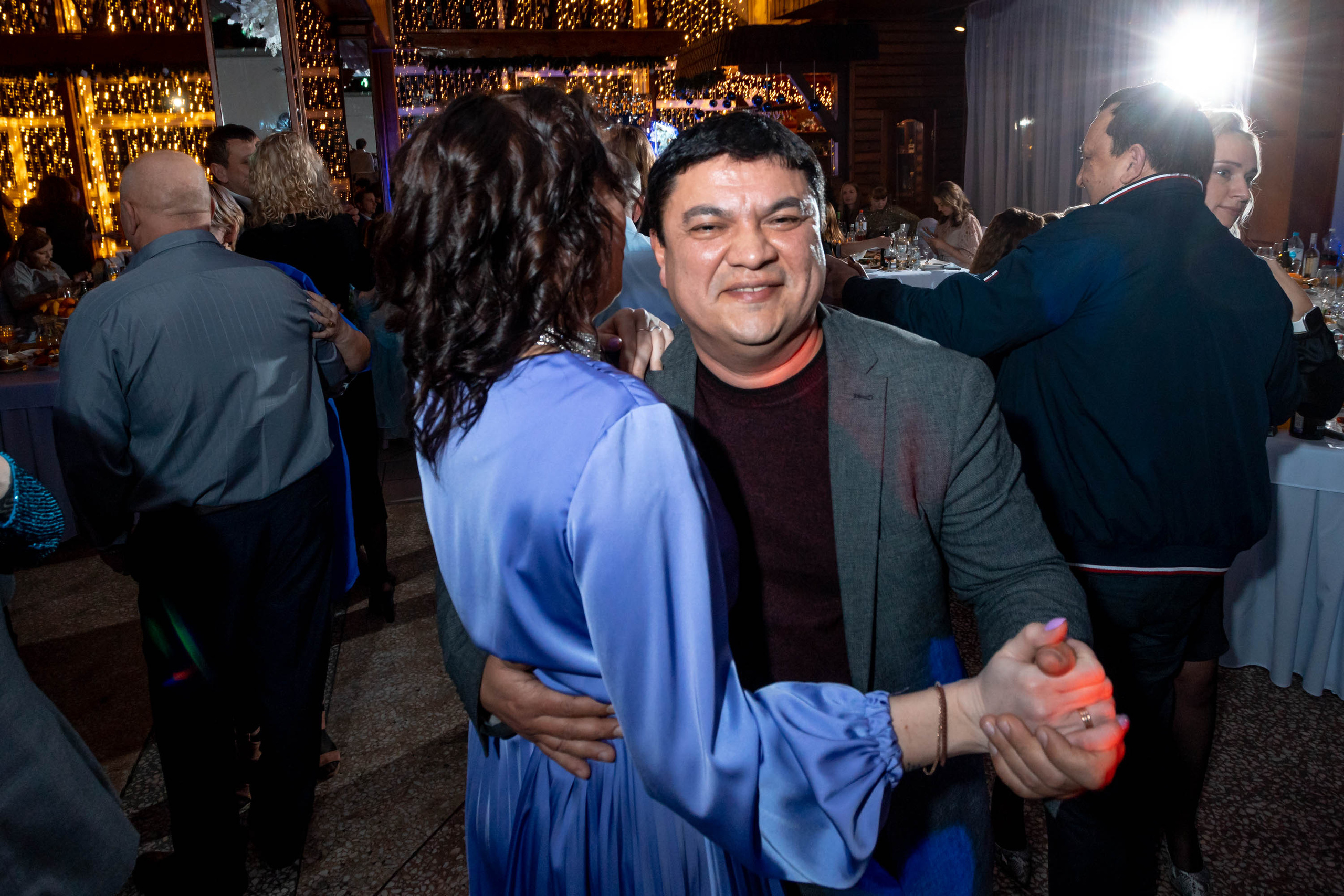 Съемка Новогоднего корпоратива в ресторане Охотник 23.12.2022 г. Свадебный и семейный фотограф в Москве и МО Елена Агапова