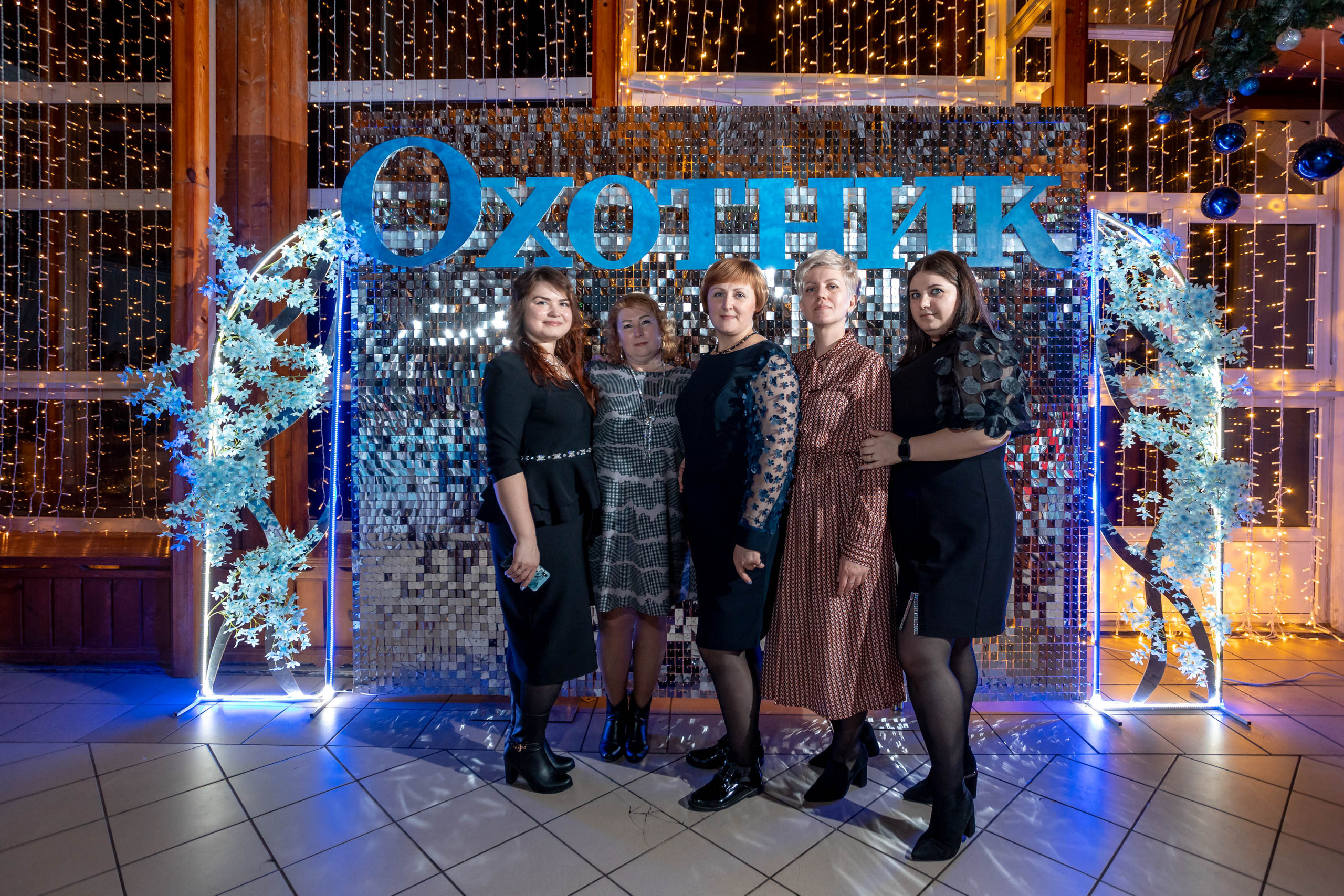 Съемка Новогоднего корпоратива в ресторане Охотник 23.12.2022 г. Свадебный и семейный фотограф в Москве и МО Елена Агапова