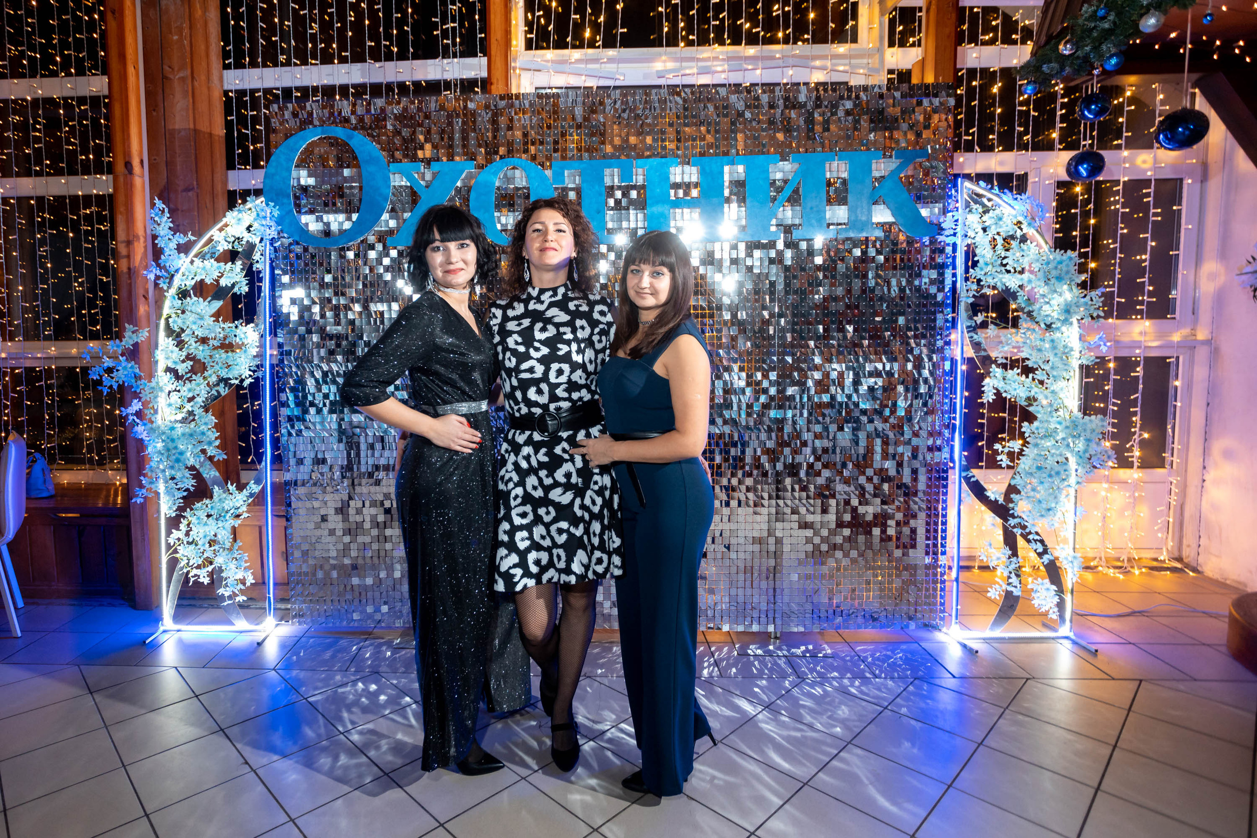 Съемка Новогоднего корпоратива в ресторане Охотник 23.12.2022 г. Свадебный и семейный фотограф в Москве и МО Елена Агапова