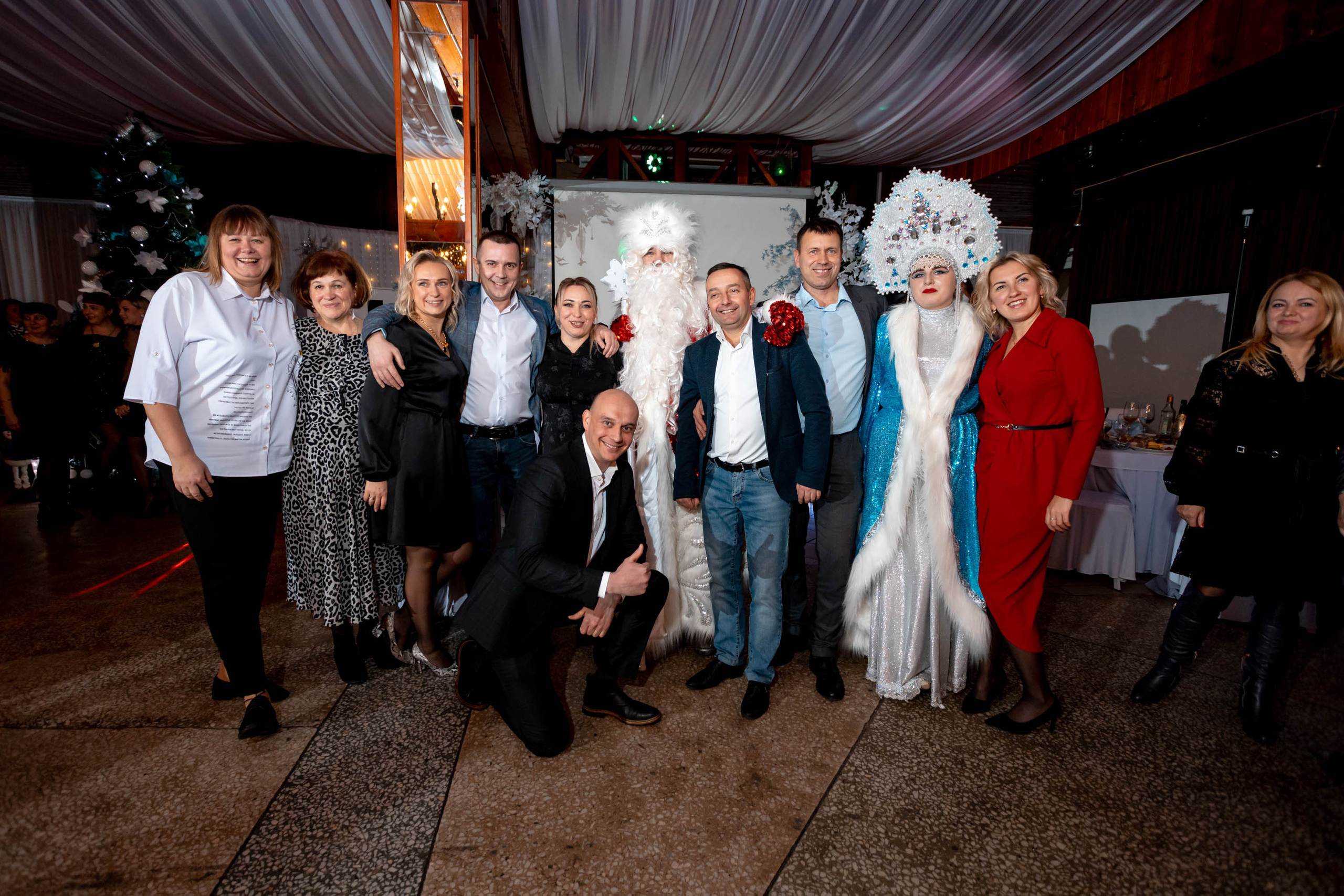 Съемка Новогоднего корпоратива в ресторане Охотник 23.12.2022 г. Свадебный и семейный фотограф в Москве и МО Елена Агапова