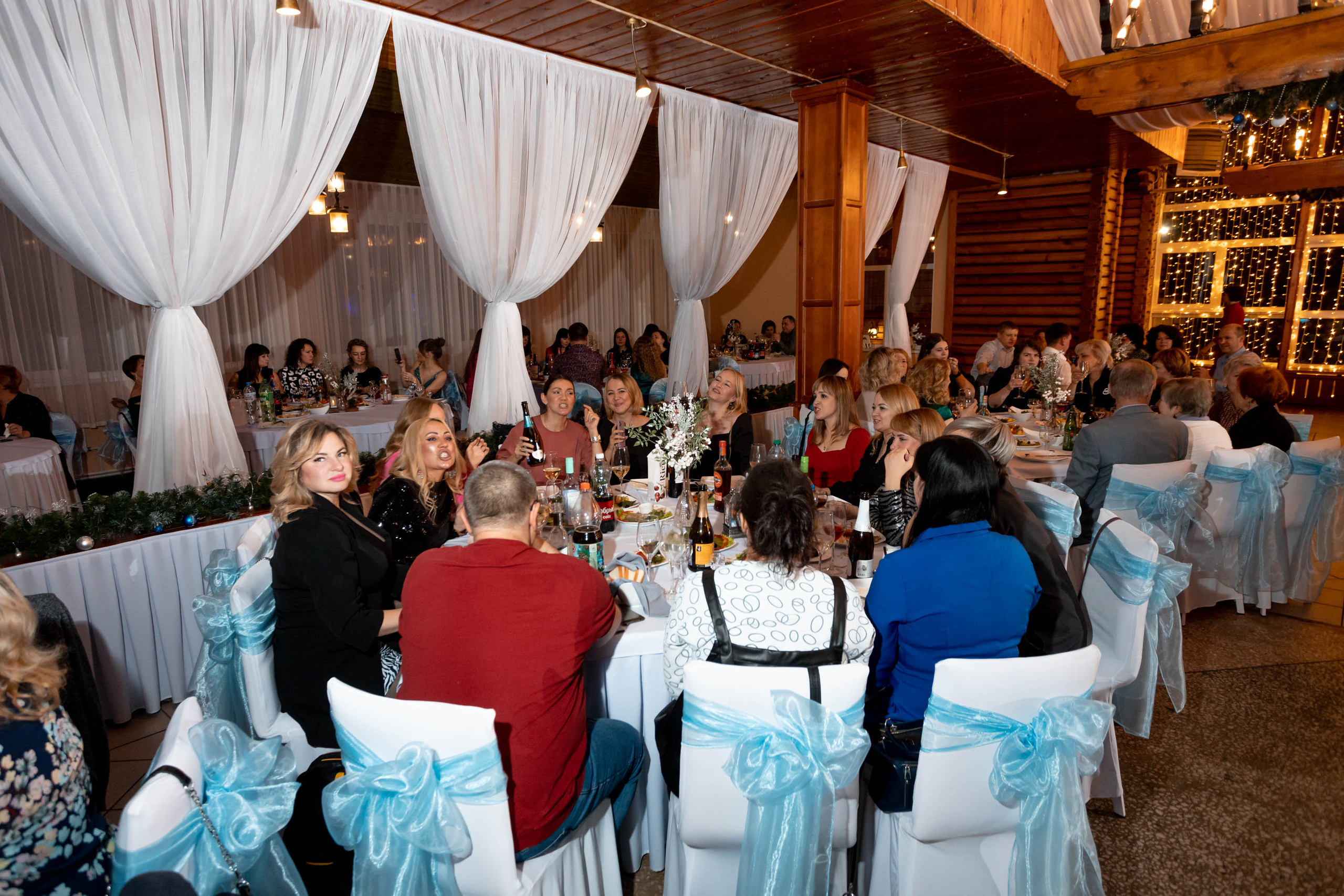 Съемка Новогоднего корпоратива в ресторане Охотник 23.12.2022 г. Свадебный и семейный фотограф в Москве и МО Елена Агапова