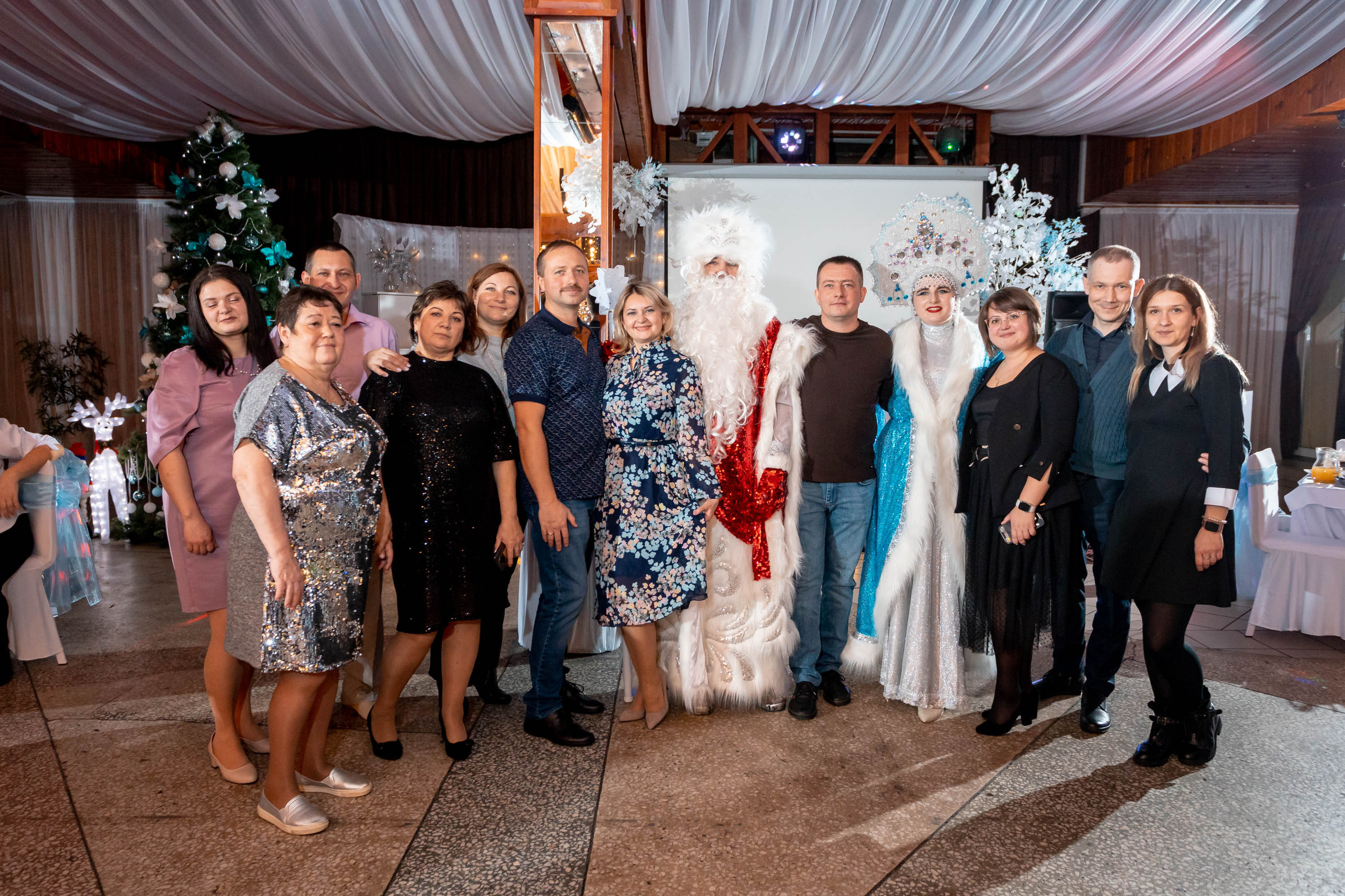 Съемка Новогоднего корпоратива в ресторане Охотник 23.12.2022 г. Свадебный и семейный фотограф в Москве и МО Елена Агапова