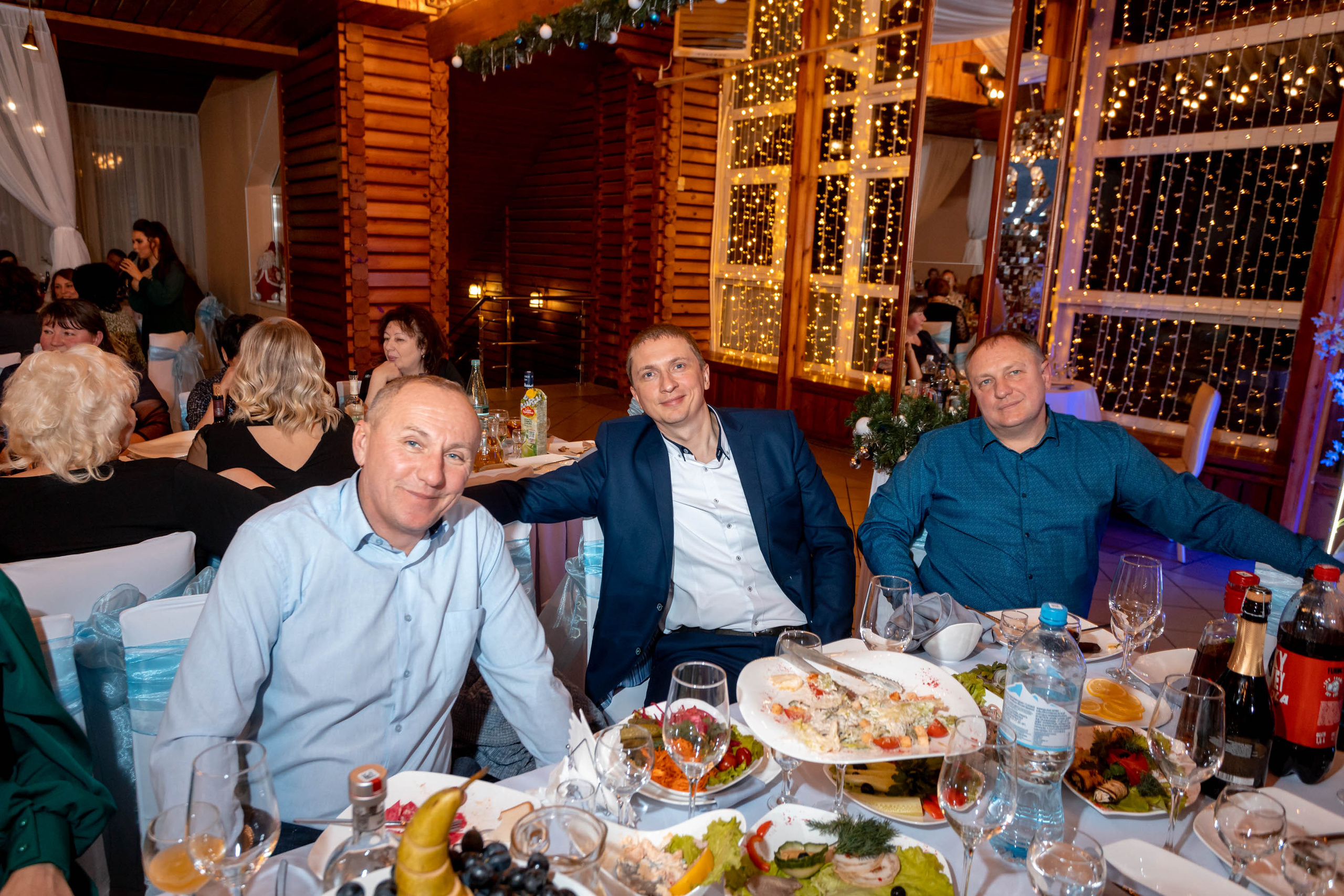 Съемка Новогоднего корпоратива в ресторане Охотник 23.12.2022 г. Свадебный и семейный фотограф в Москве и МО Елена Агапова