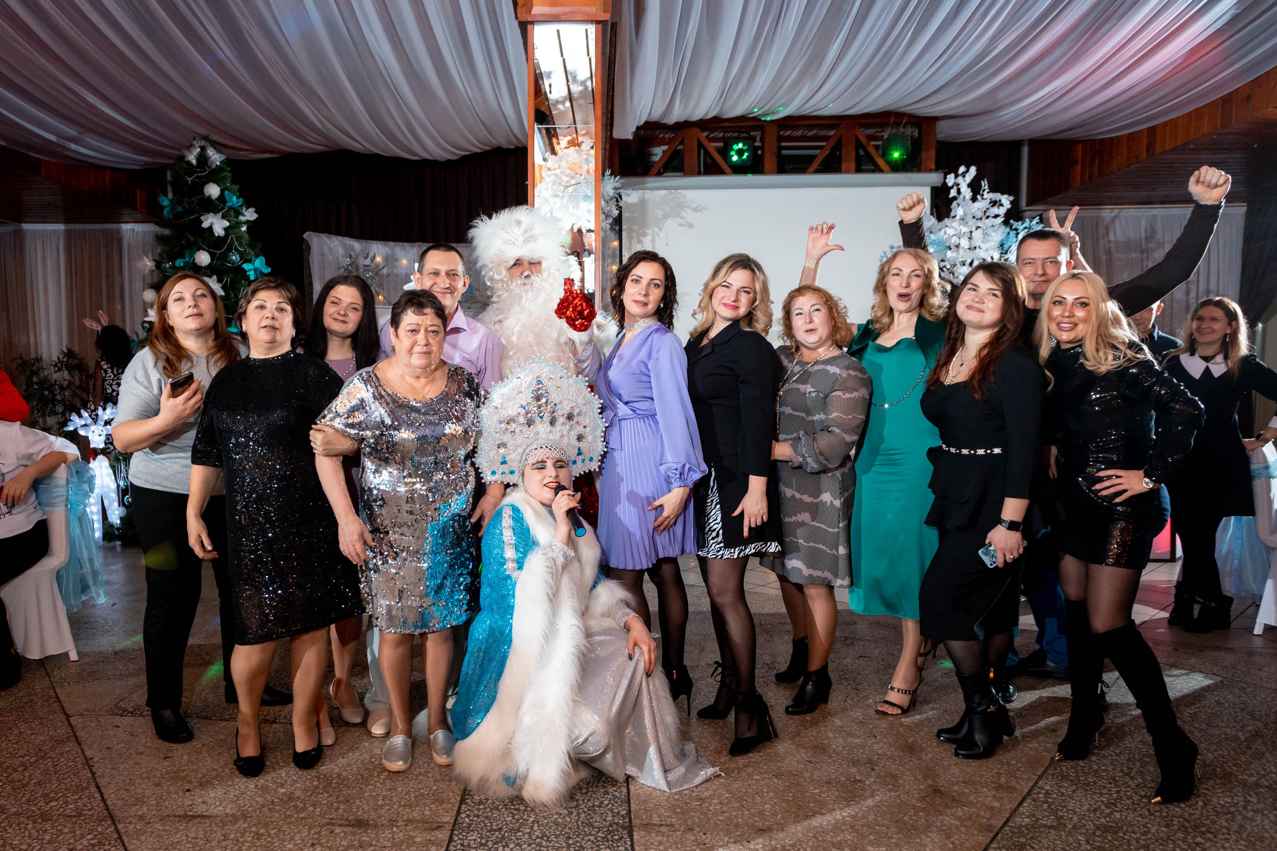 Съемка Новогоднего корпоратива в ресторане Охотник 23.12.2022 г. Свадебный и семейный фотограф в Москве и МО Елена Агапова