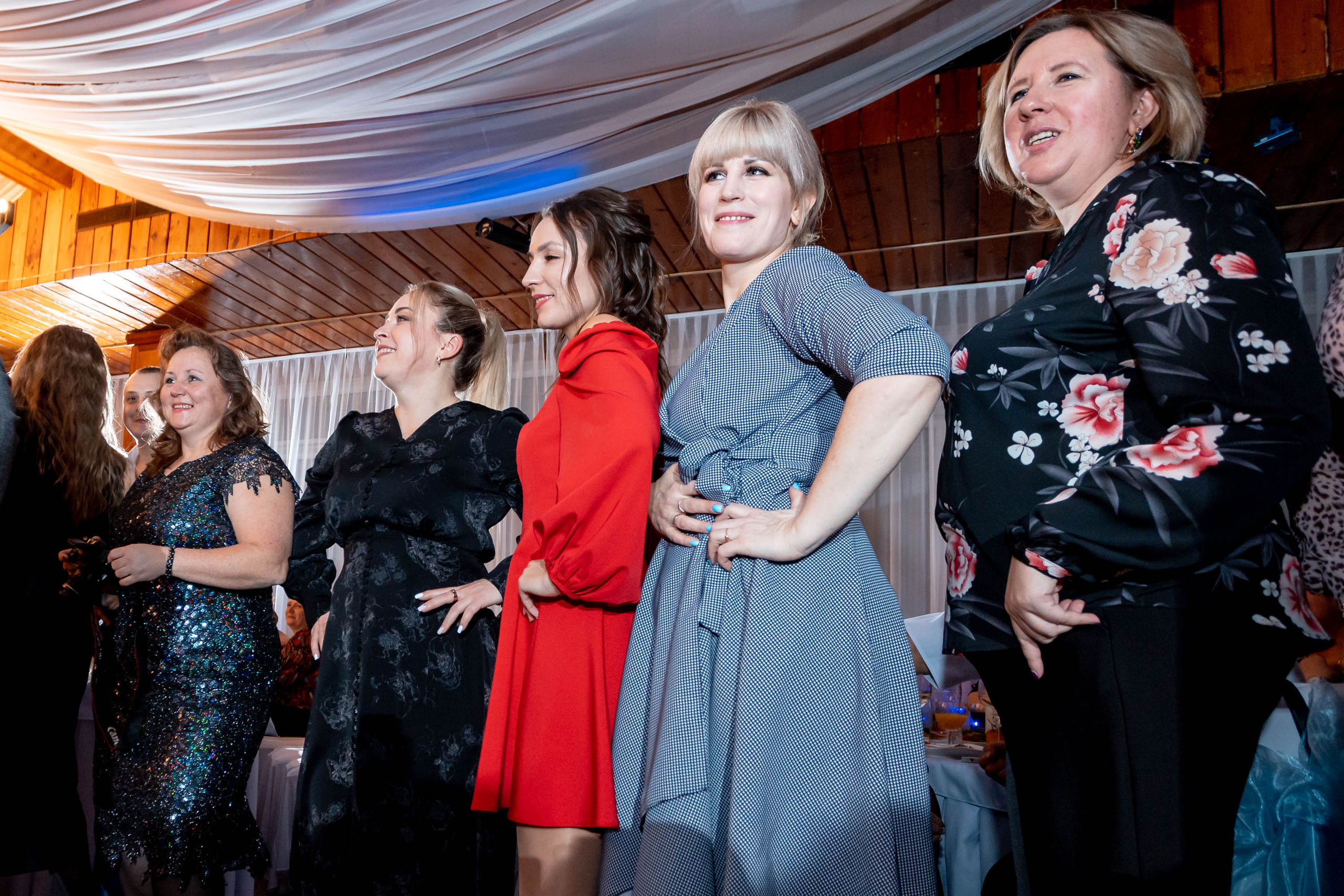 Съемка Новогоднего корпоратива в ресторане Охотник 23.12.2022 г. Свадебный и семейный фотограф в Москве и МО Елена Агапова