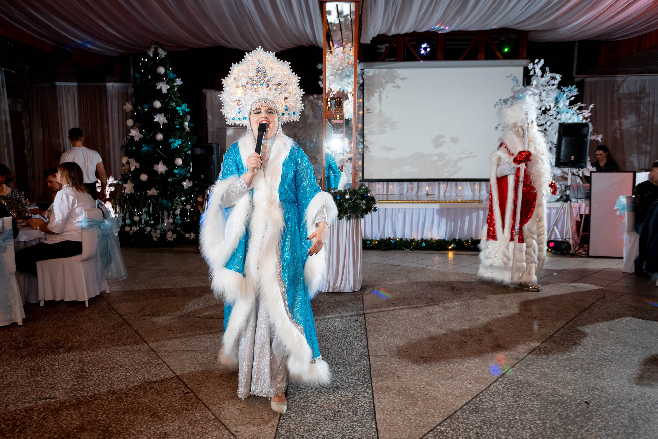 Съемка Новогоднего корпоратива в ресторане Охотник 23.12.2022 г. Свадебный и семейный фотограф в Москве и МО Елена Агапова