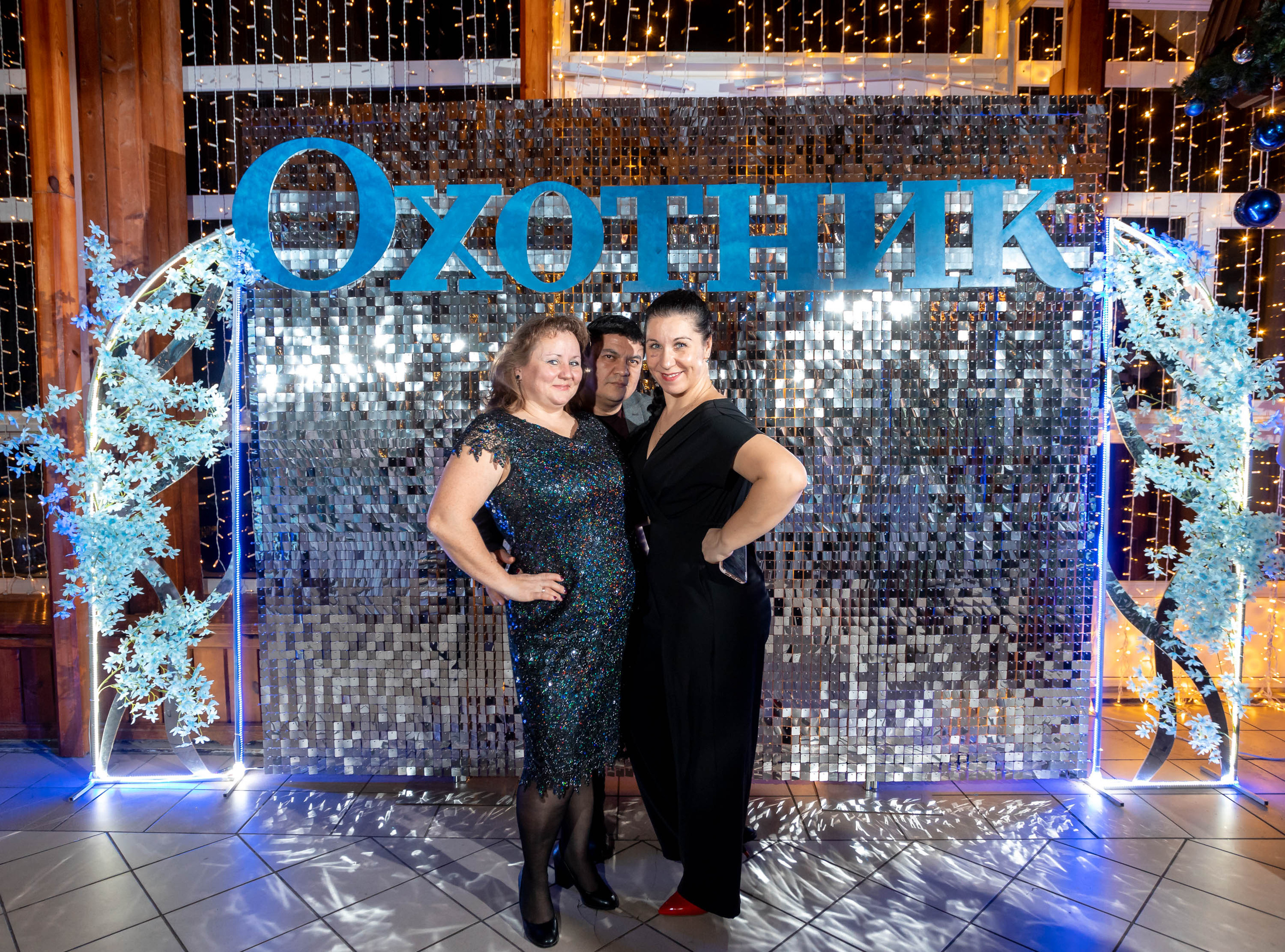 Съемка Новогоднего корпоратива в ресторане Охотник 23.12.2022 г. Свадебный и семейный фотограф в Москве и МО Елена Агапова